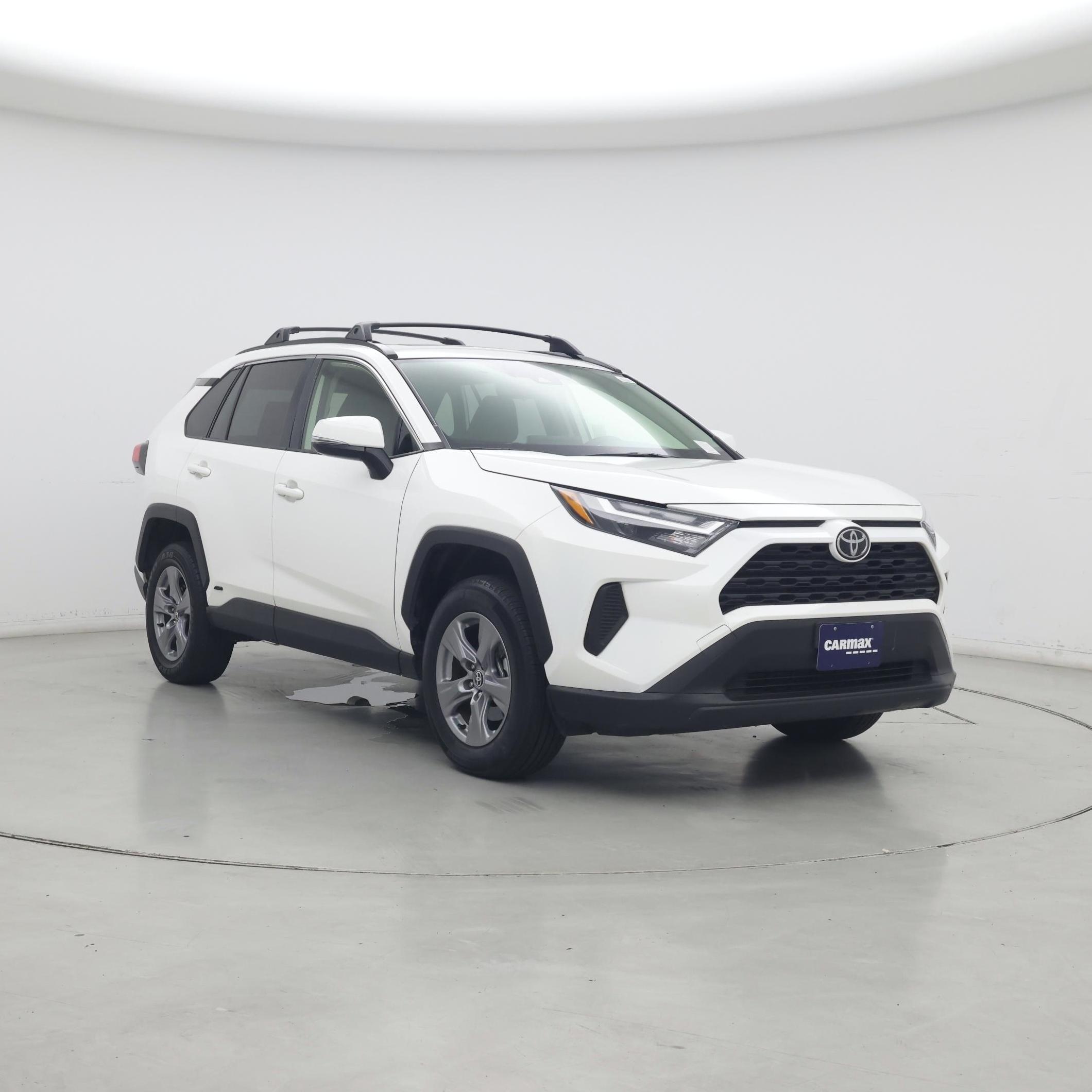 White 2025 Toyota RAV4 Hybrid XLE AWD SUV / Crossover All-Wheel Drive Automatic