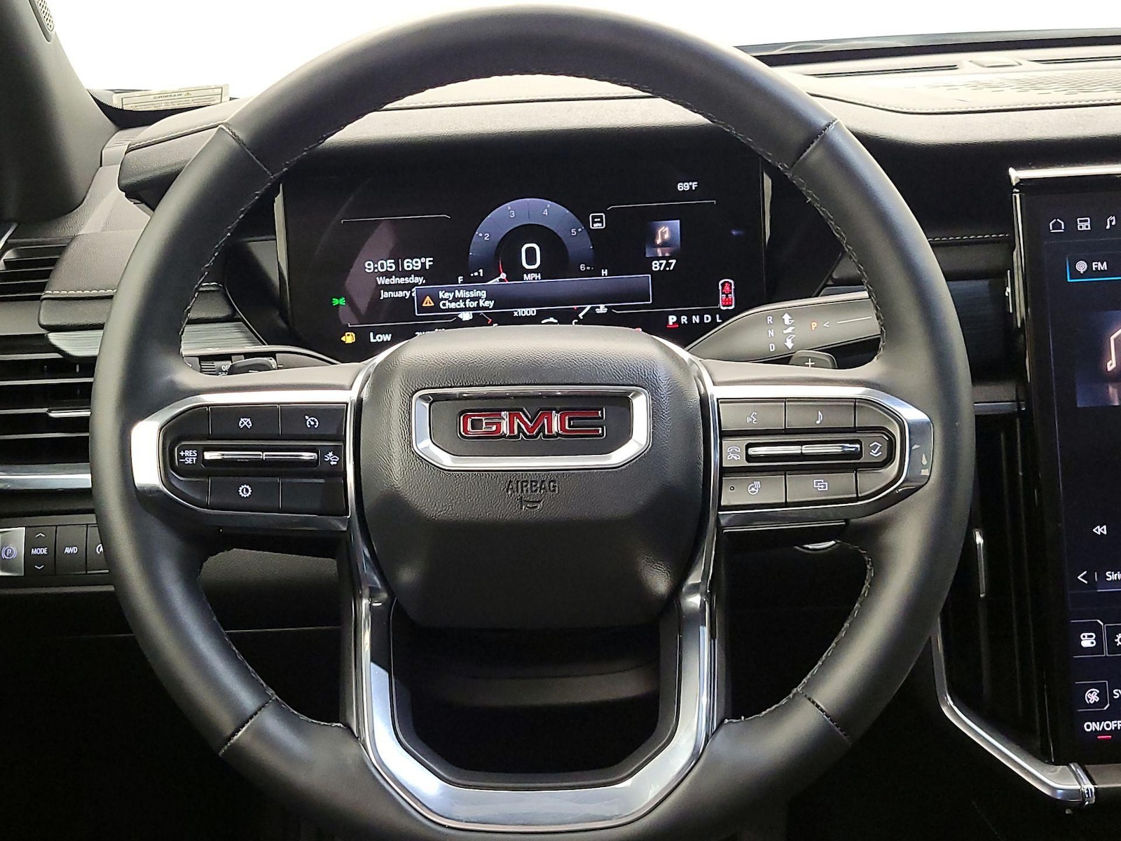 2025 GMC Acadia Elevation - Photo 11