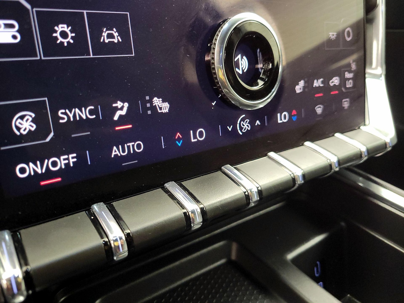 2025 GMC Acadia Elevation - Photo 17