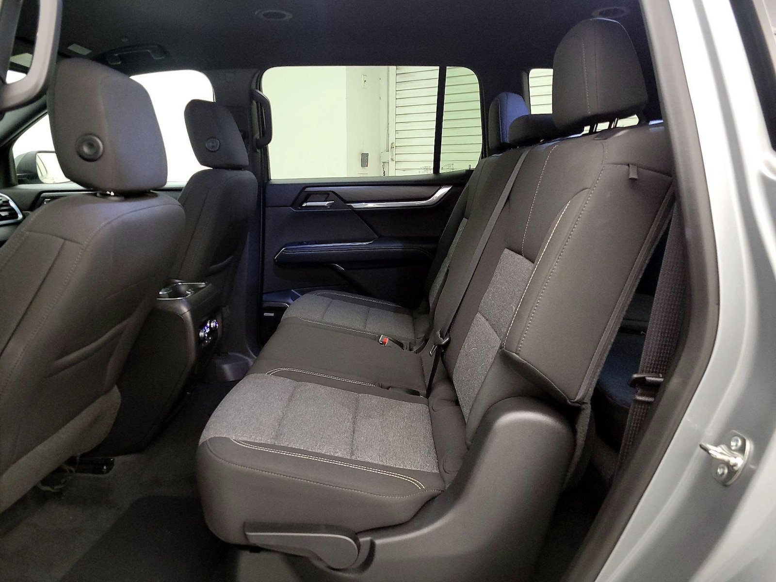 2025 GMC Acadia Elevation - Photo 20