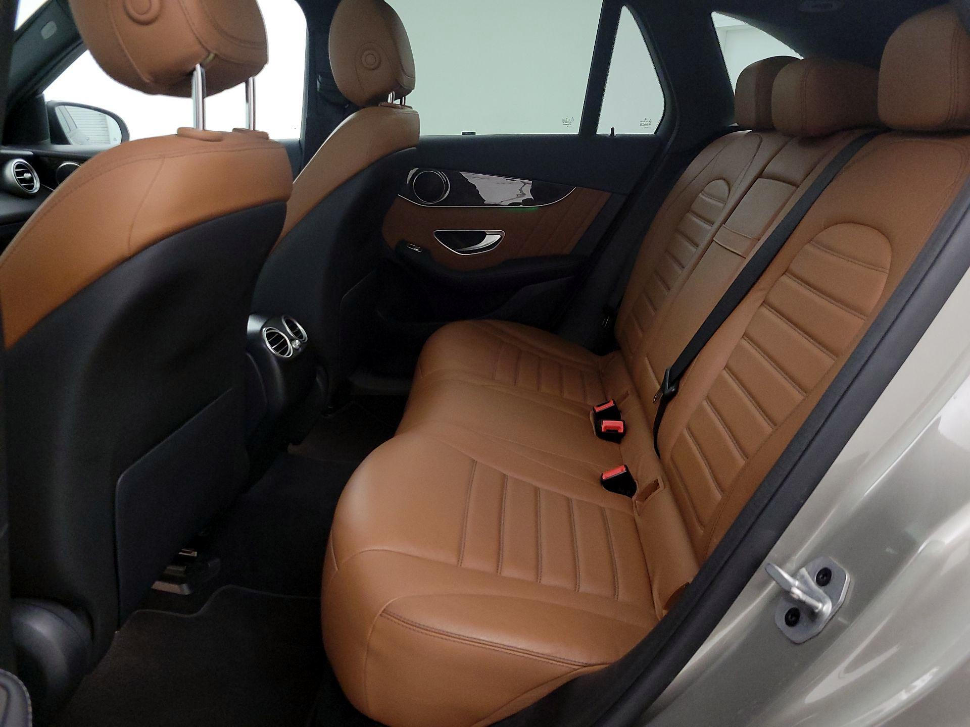 Thumbnail: 2022 Mercedes-Benz GLC - 19