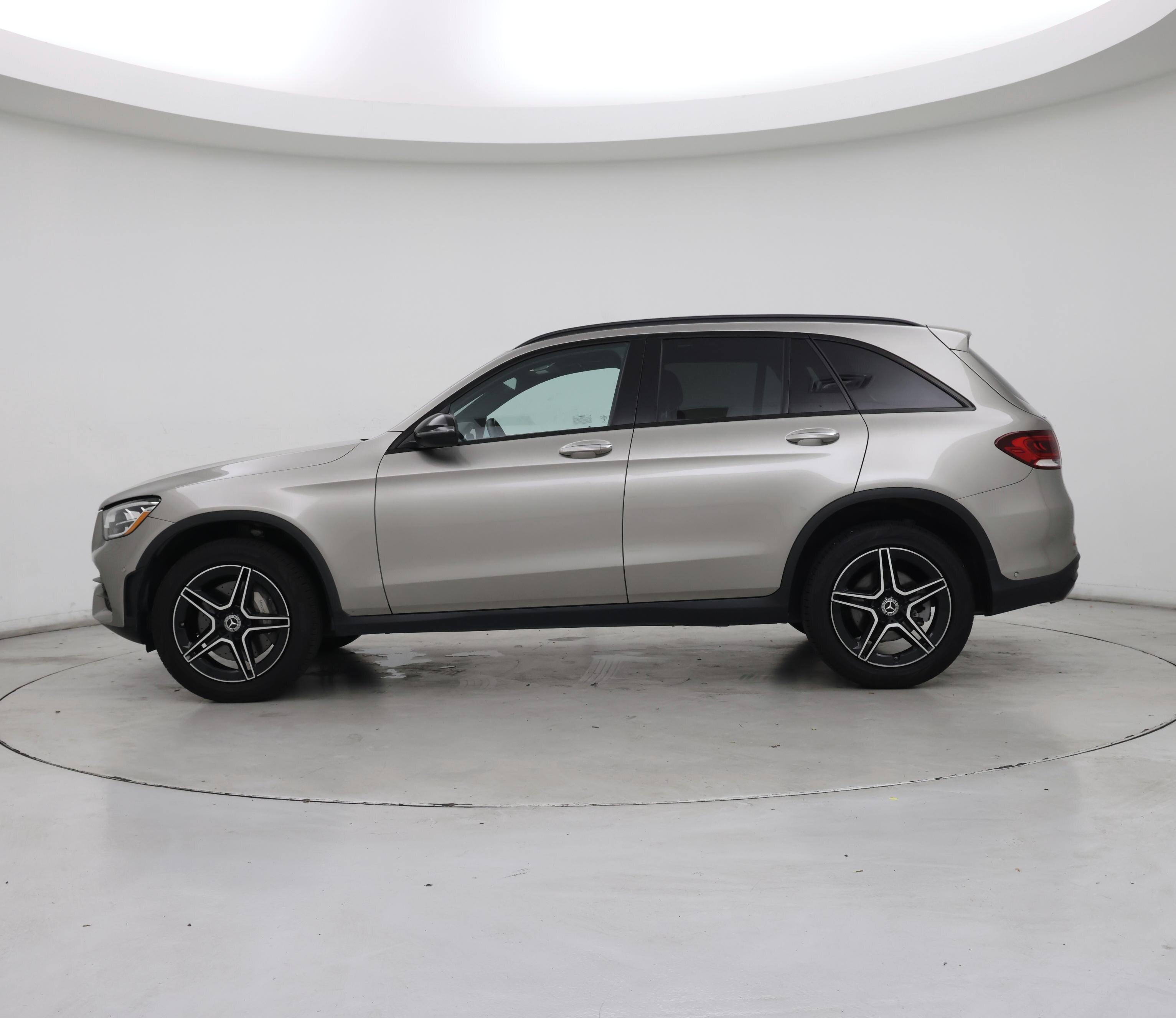 Thumbnail: 2022 Mercedes-Benz GLC - 3