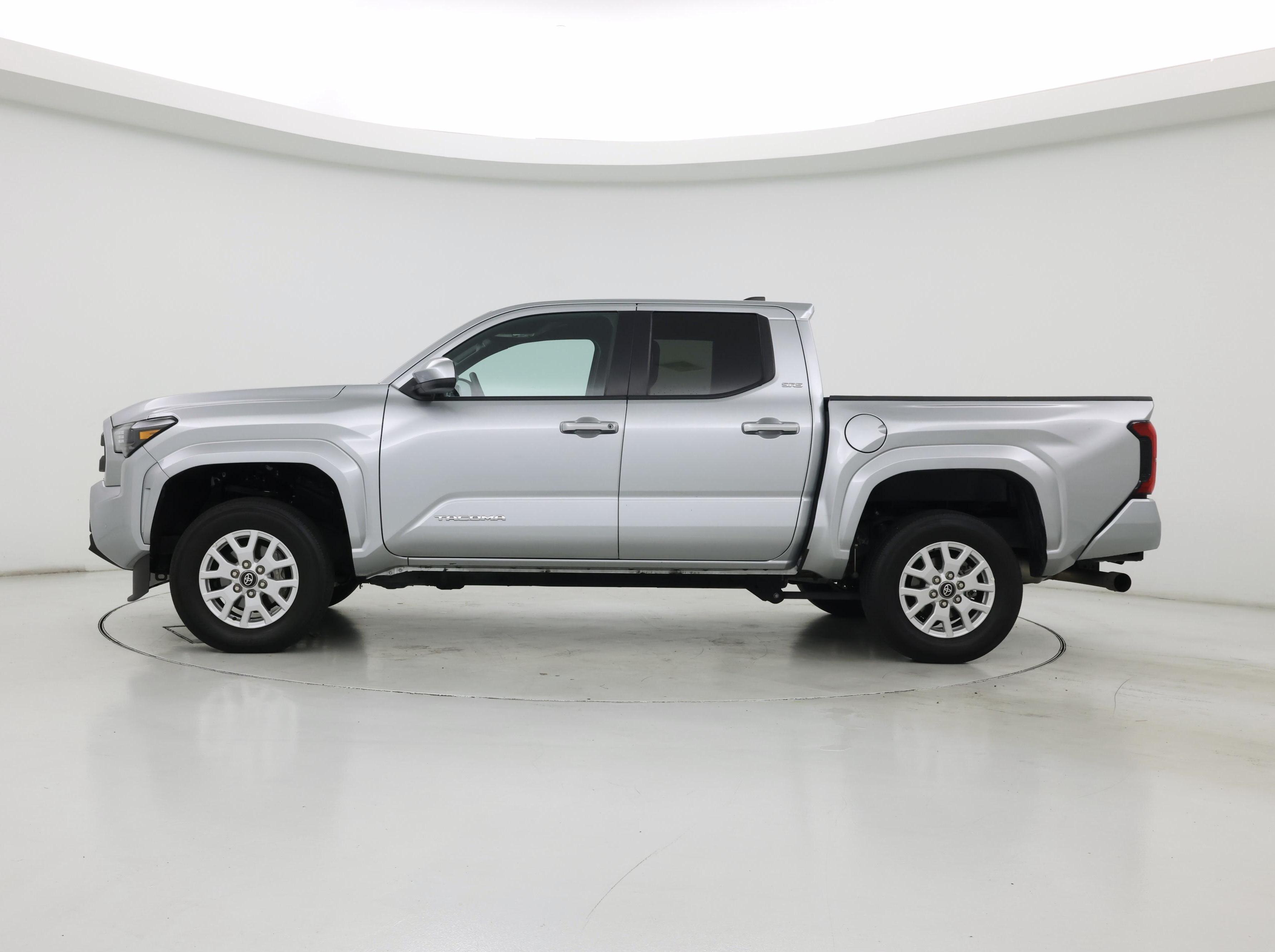 Thumbnail: 2024 Toyota Tacoma - 3
