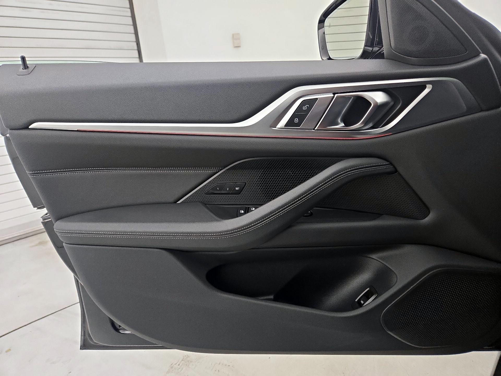 Thumbnail: 2025 BMW i4 - 12