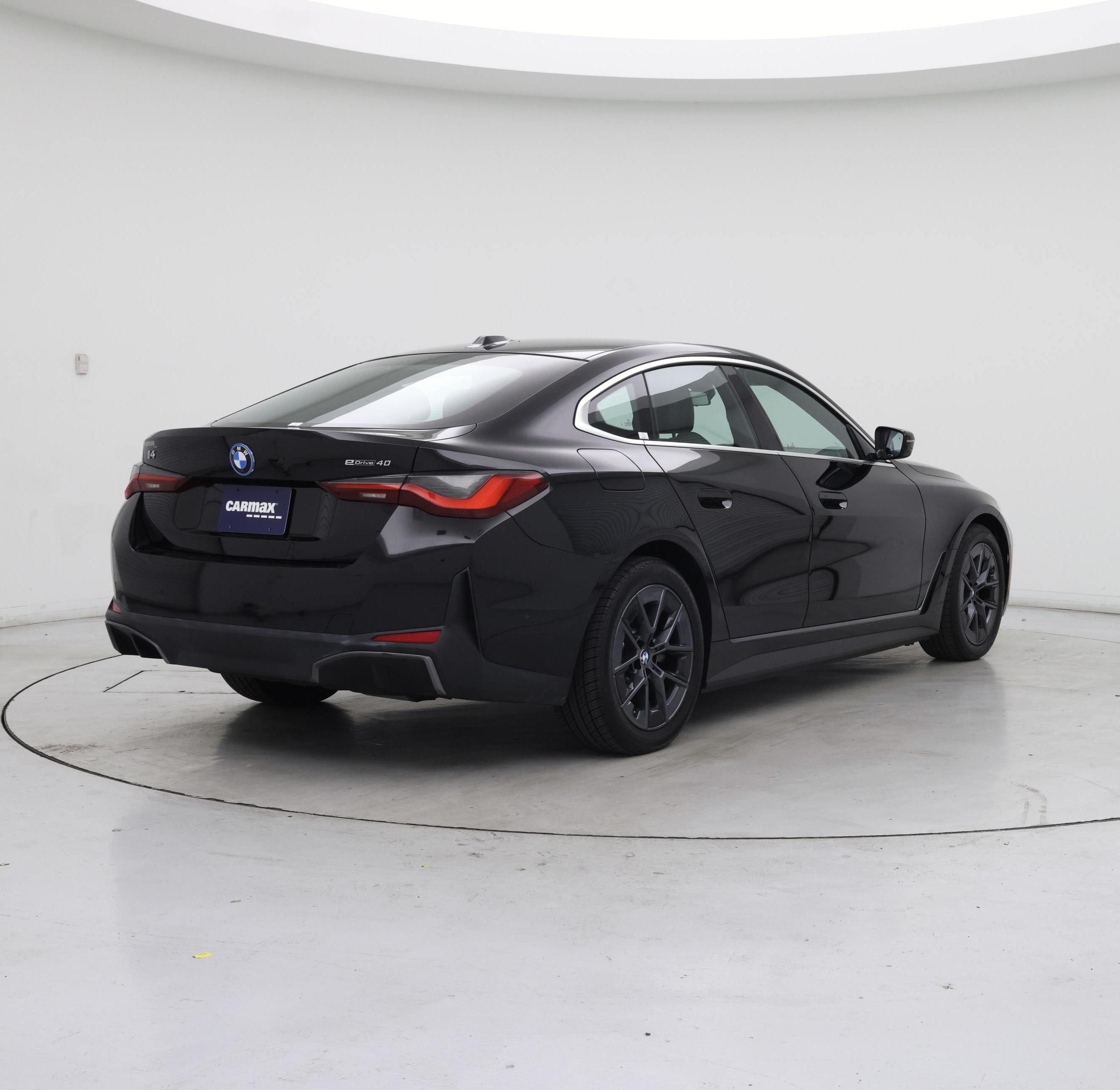 Thumbnail: 2025 BMW i4 - 8