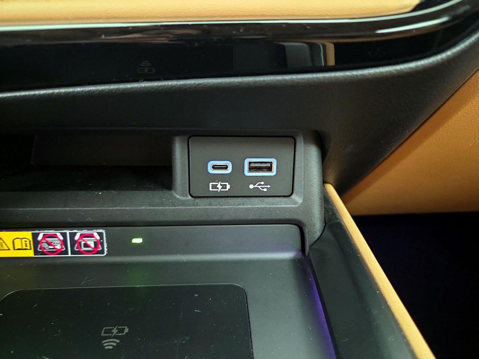 2024 Lexus NX PHEV 450h+ - Photo 20