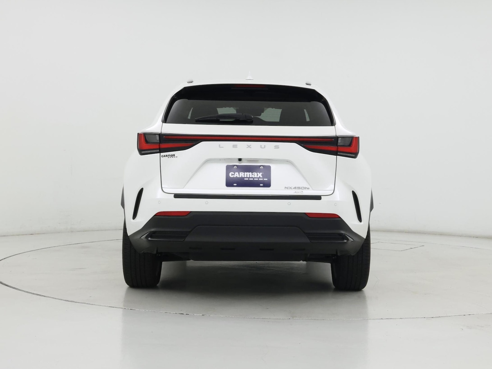 2024 Lexus NX PHEV 450h+ - Photo 7