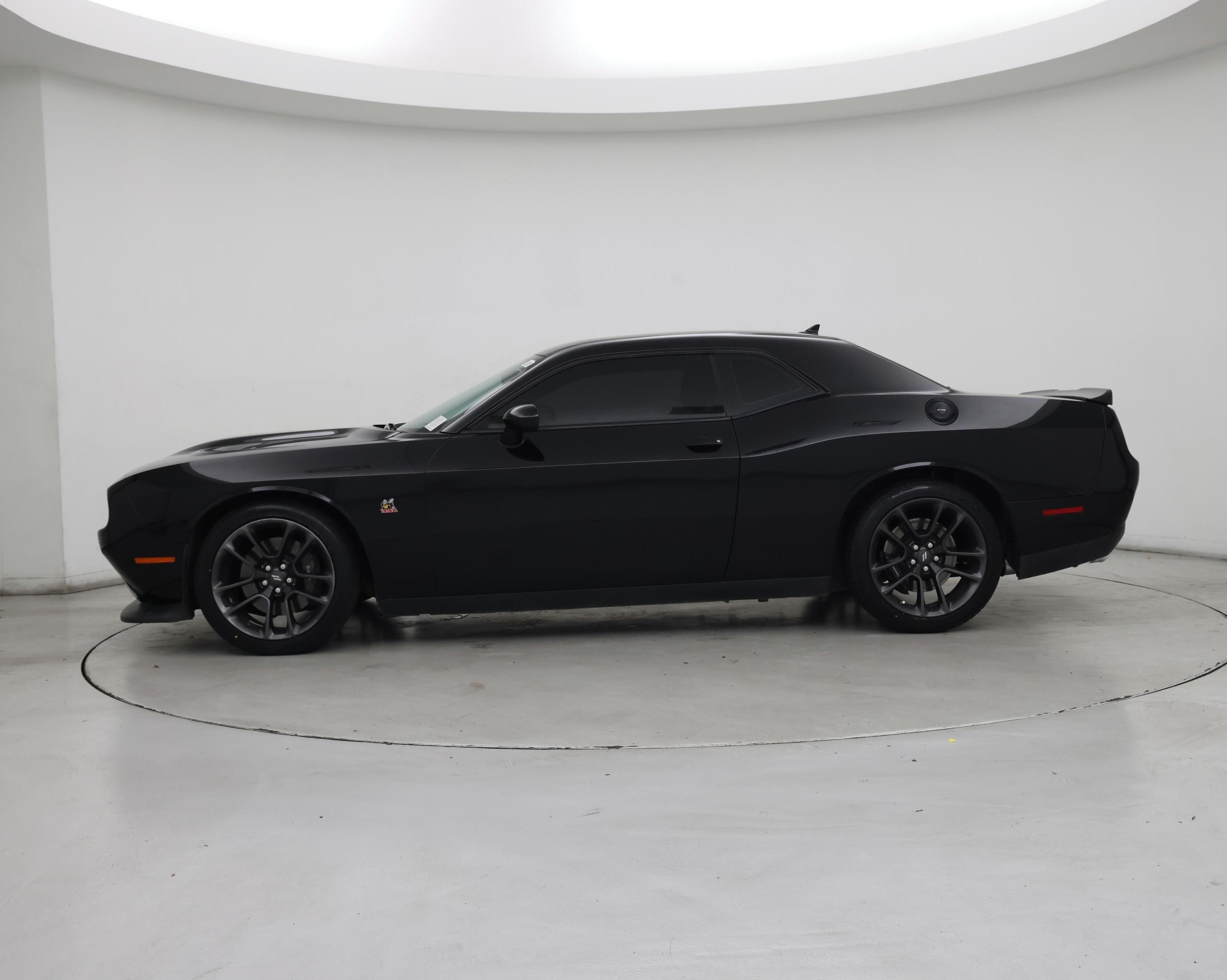 Thumbnail: 2022 Dodge Challenger - 3