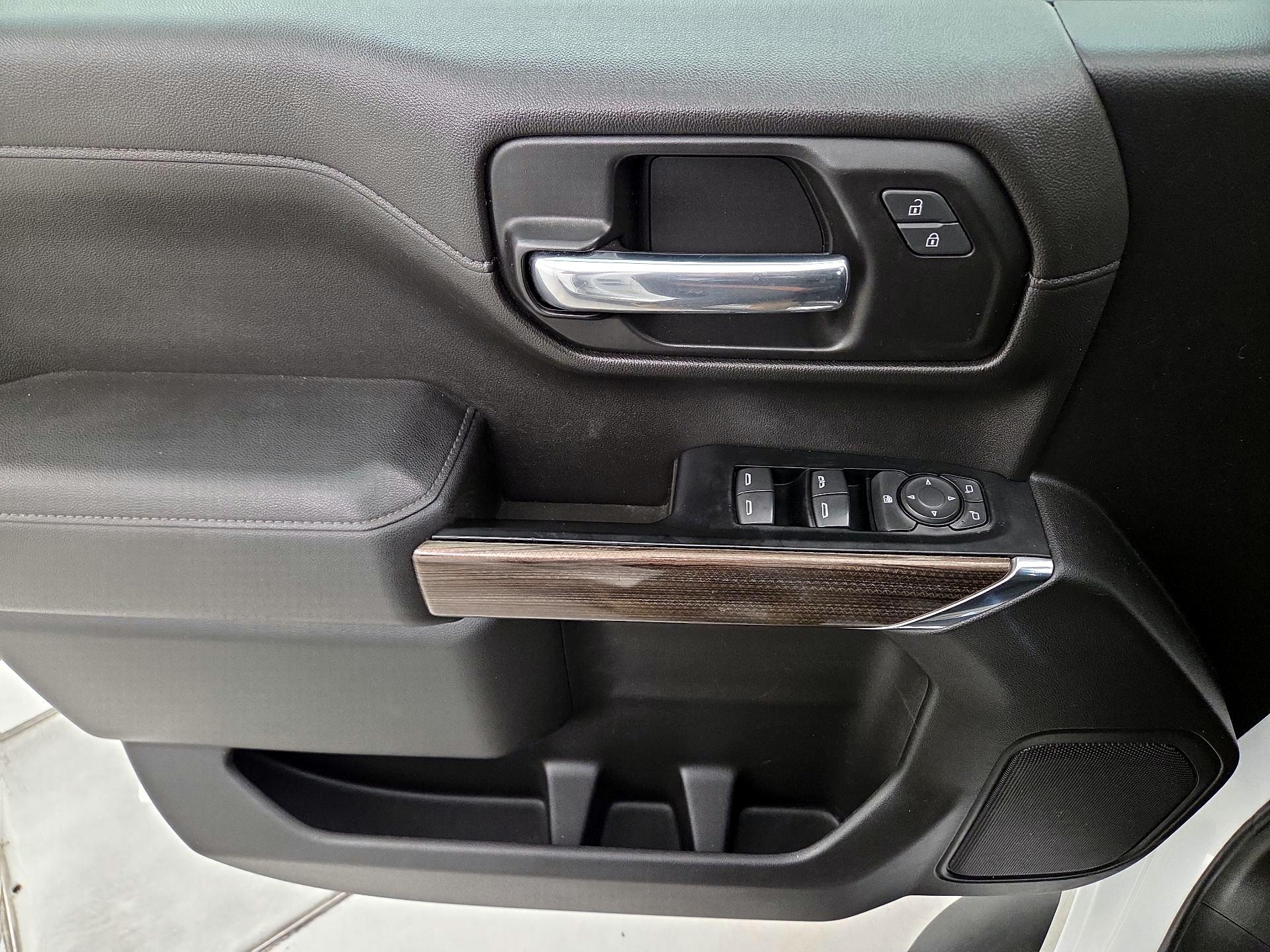 Thumbnail: 2019 Chevrolet Silverado 1500 - 12