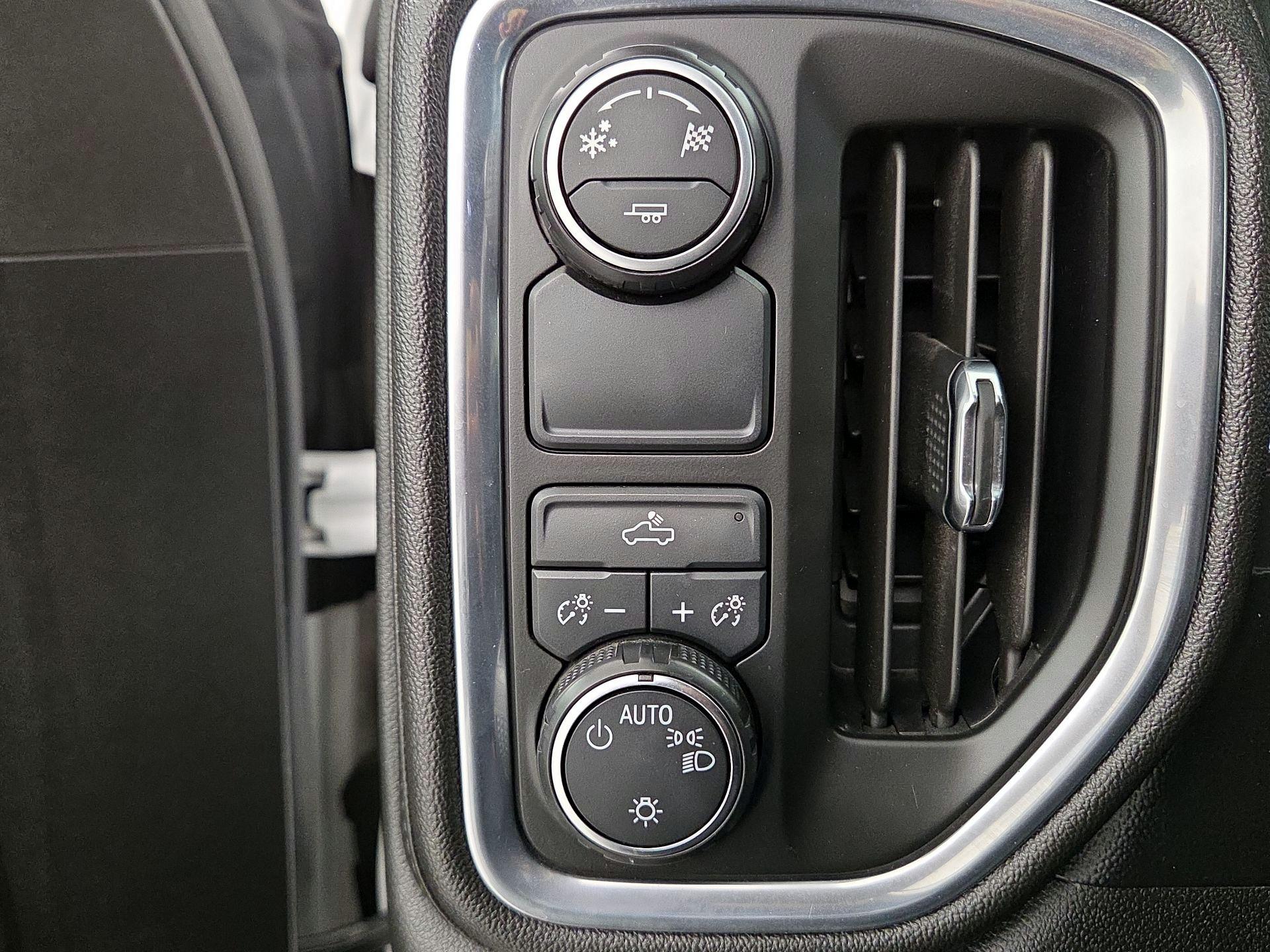 Thumbnail: 2019 Chevrolet Silverado 1500 - 13
