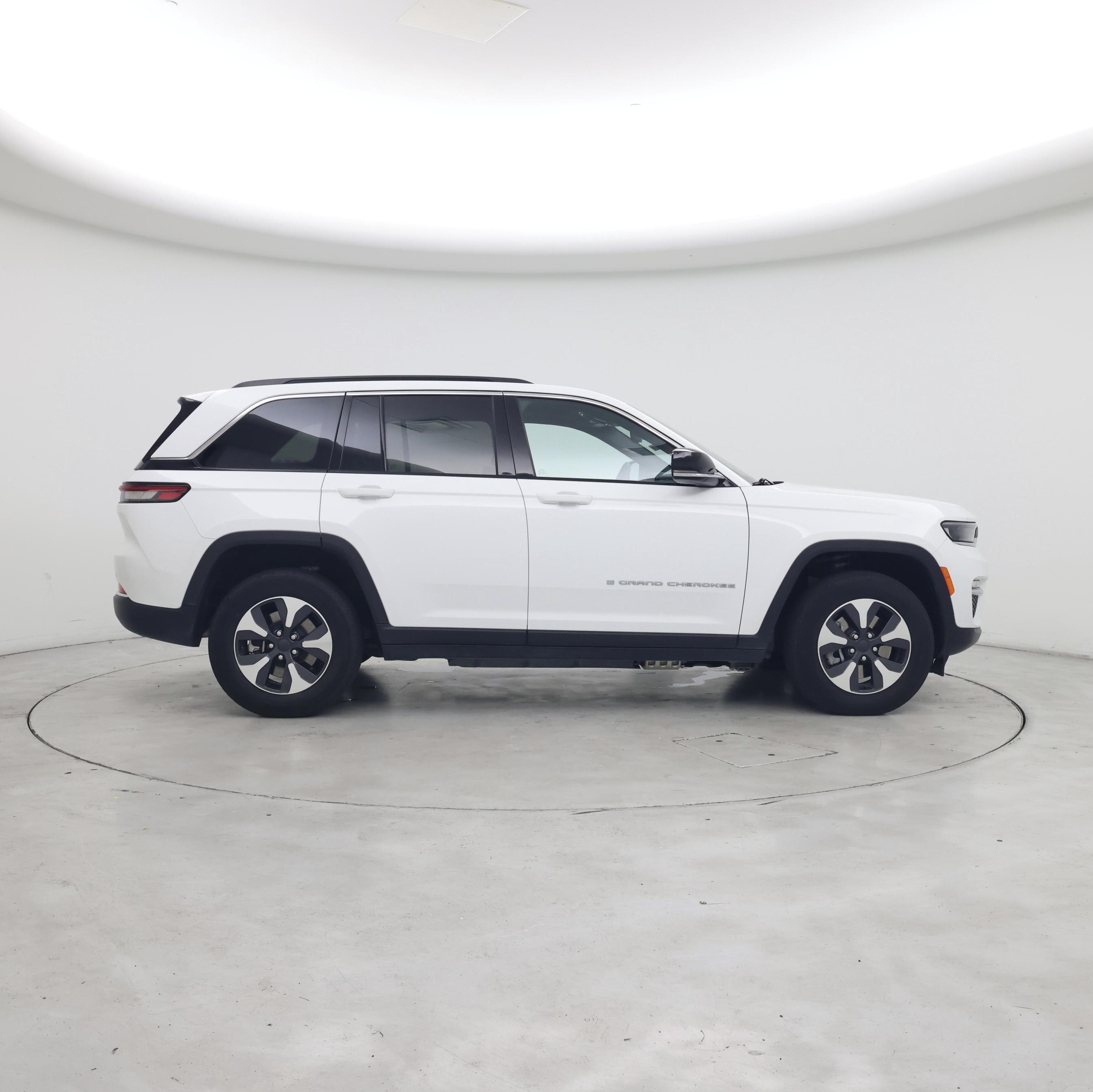 Thumbnail: 2024 Jeep Grand Cherokee - 7
