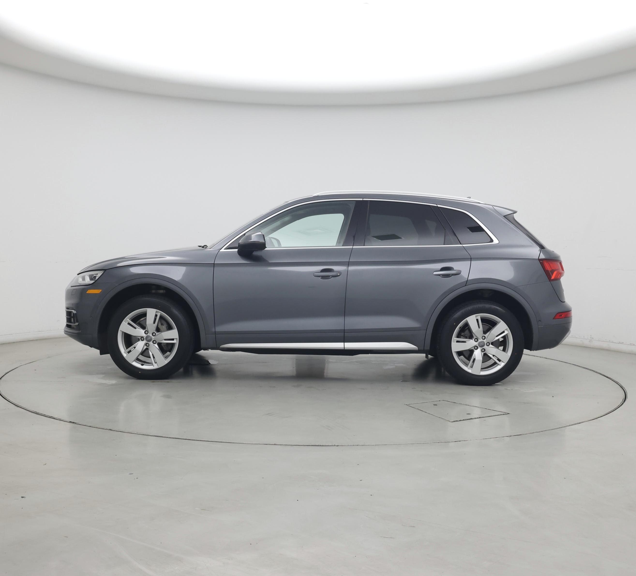 Thumbnail: 2019 Audi Q5 - 3