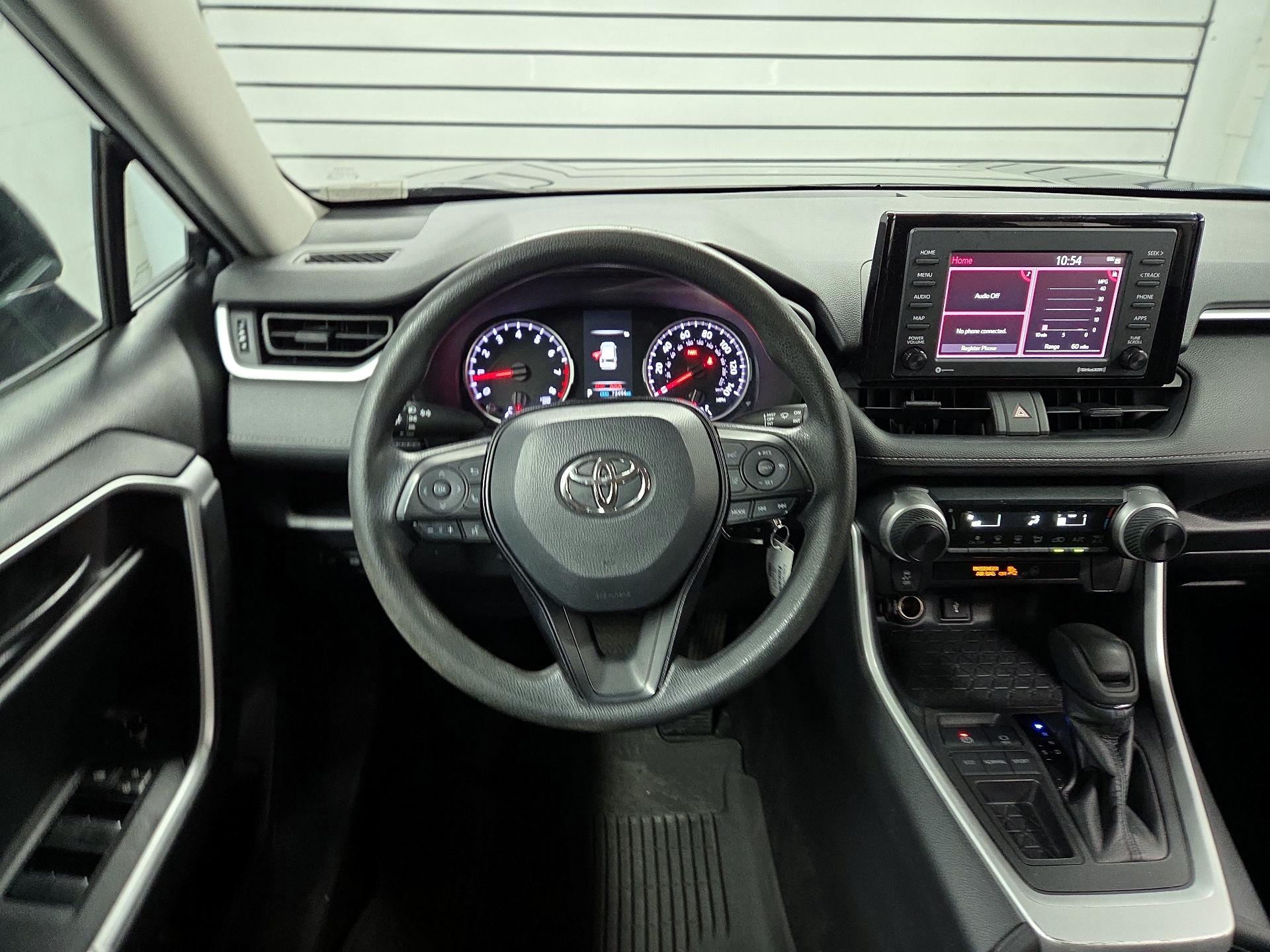 Thumbnail: 2021 Toyota RAV4 - 10
