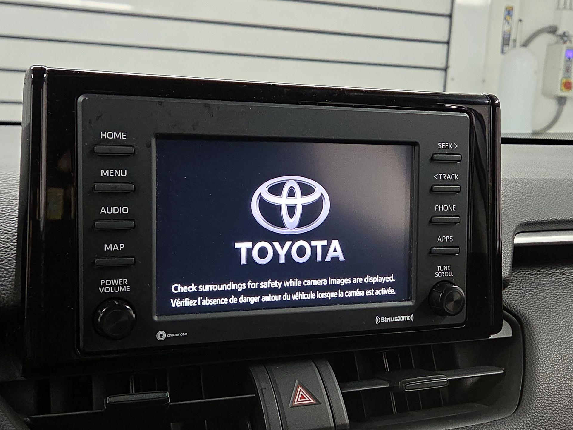 Thumbnail: 2021 Toyota RAV4 - 14