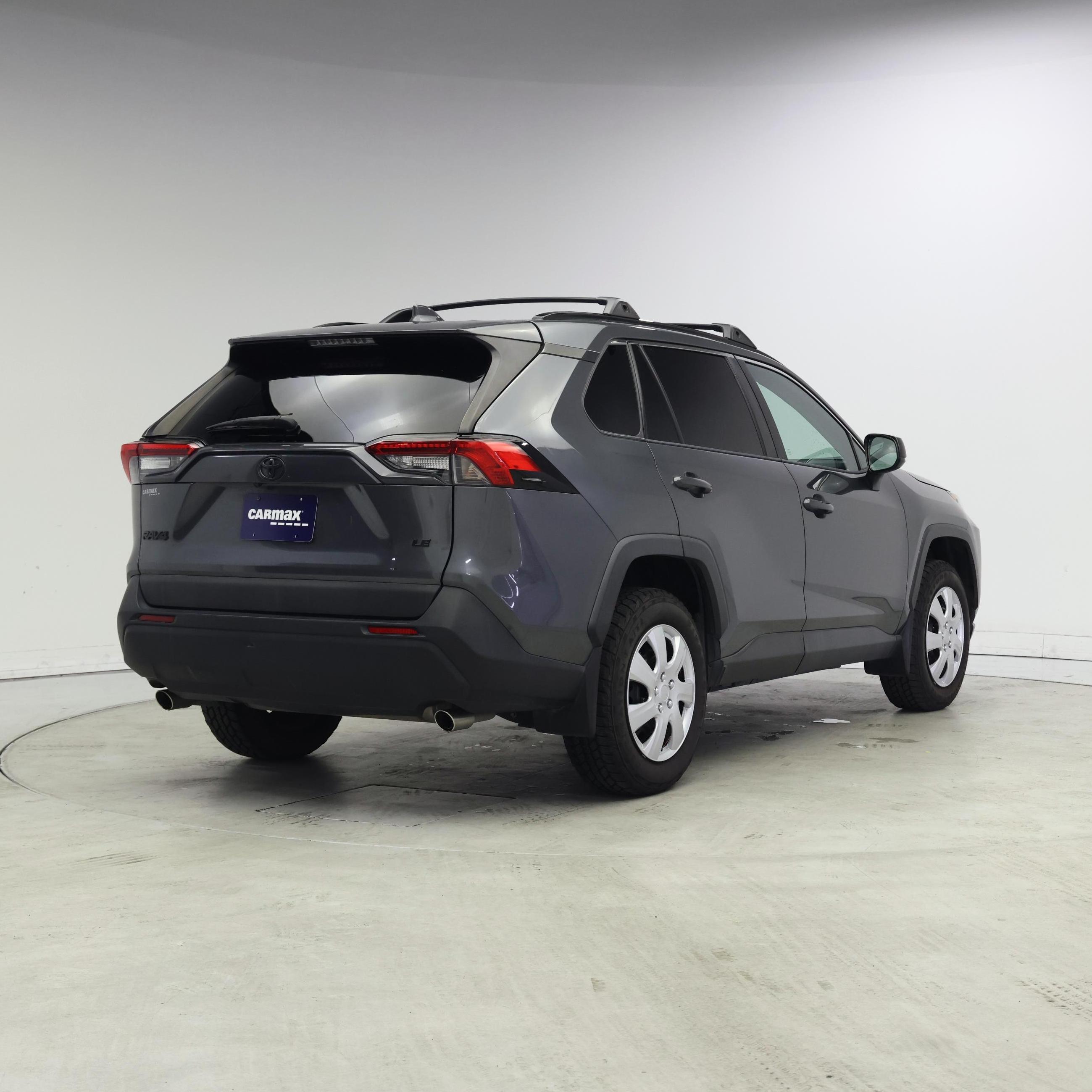Thumbnail: 2021 Toyota RAV4 - 8