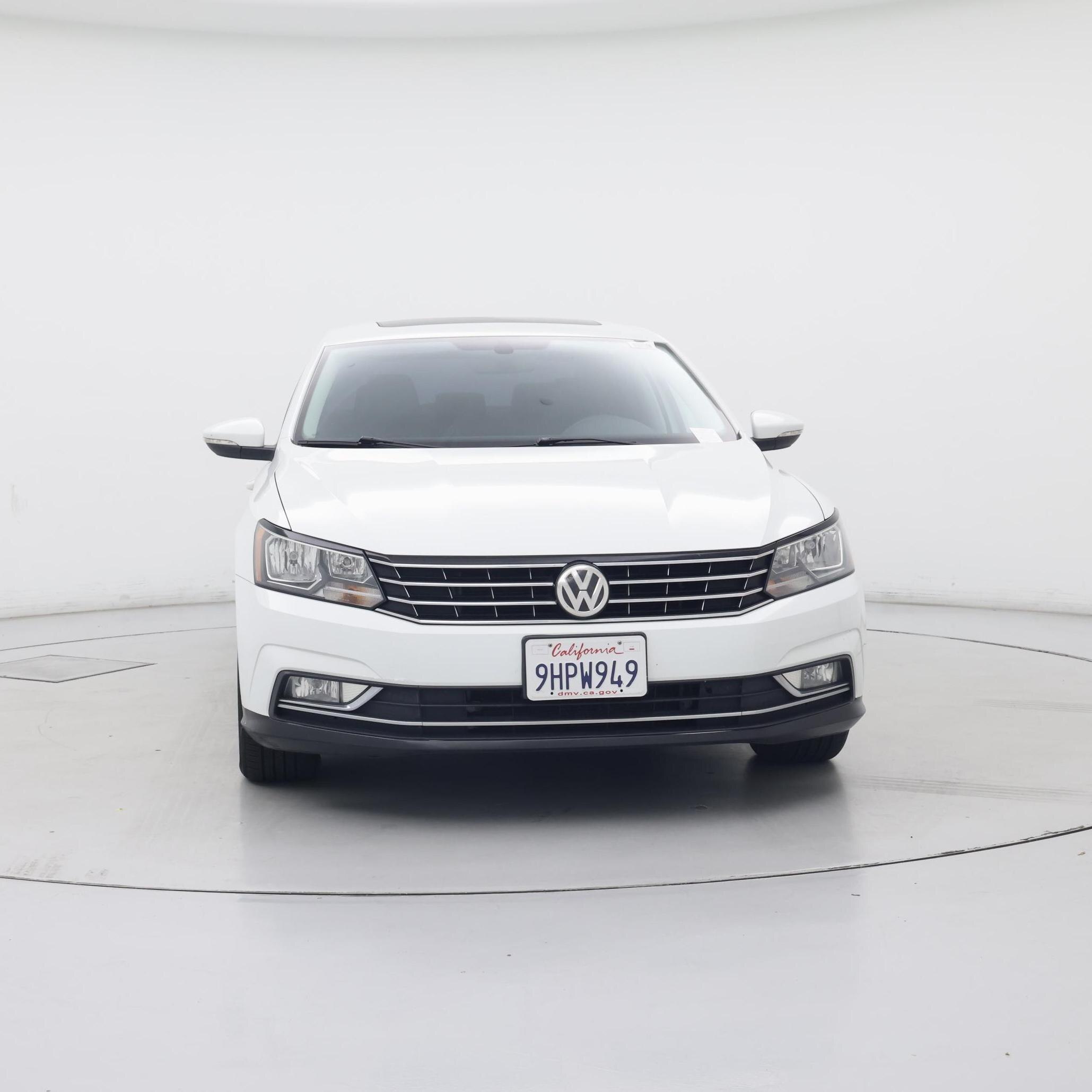 Thumbnail: 2016 Volkswagen Passat - 5