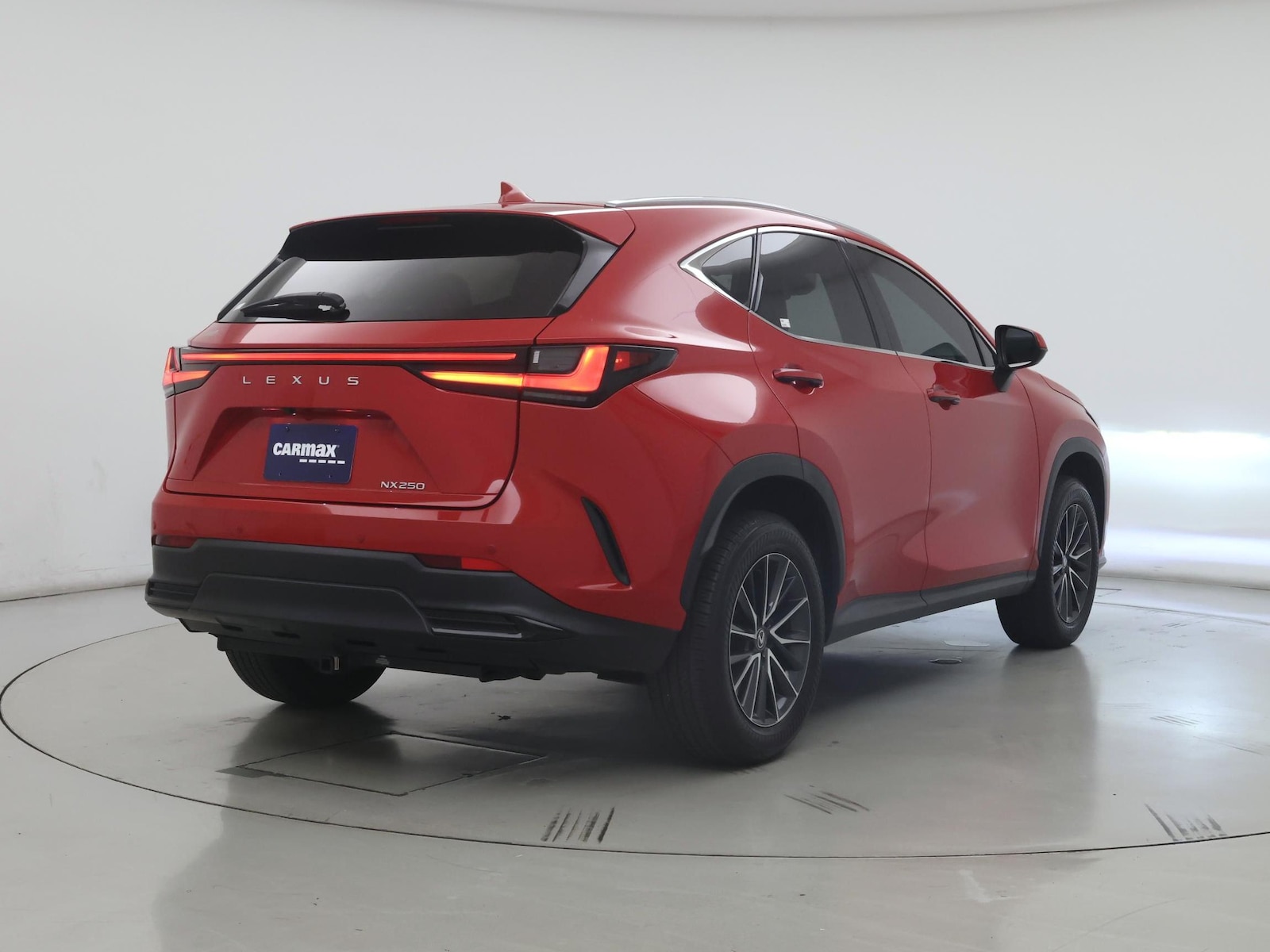 2024 Lexus NX 250 - Photo 9