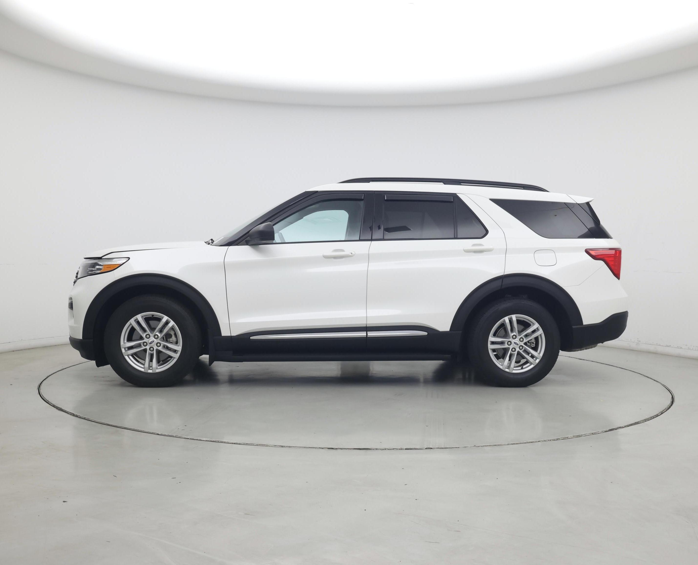 Thumbnail: 2024 Ford Explorer - 3