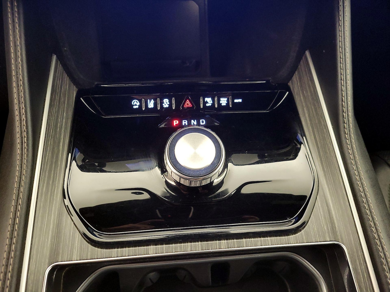 2024 Jeep Wagoneer Series II - Photo 19
