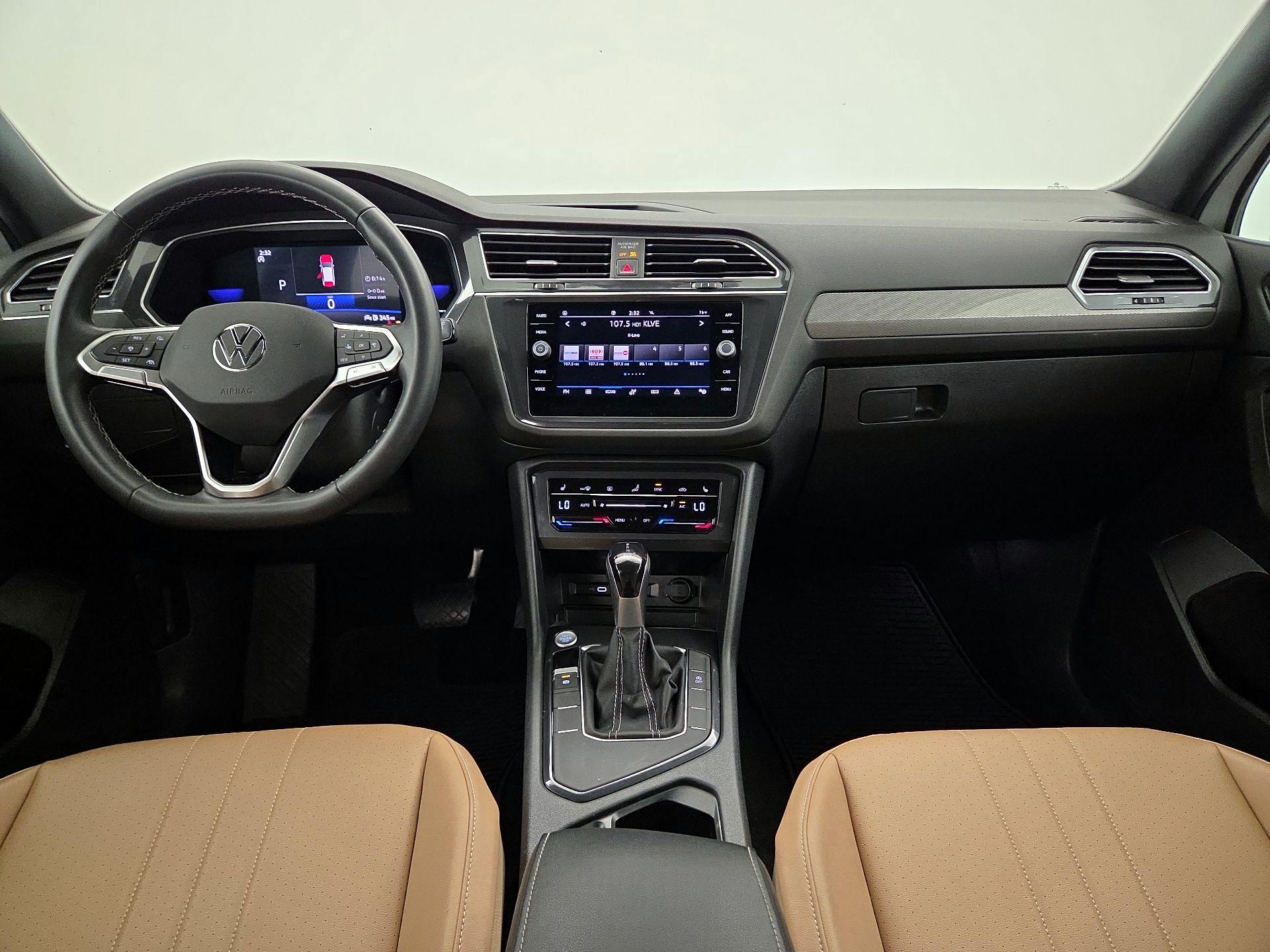 Thumbnail: 2022 Volkswagen Tiguan - 9