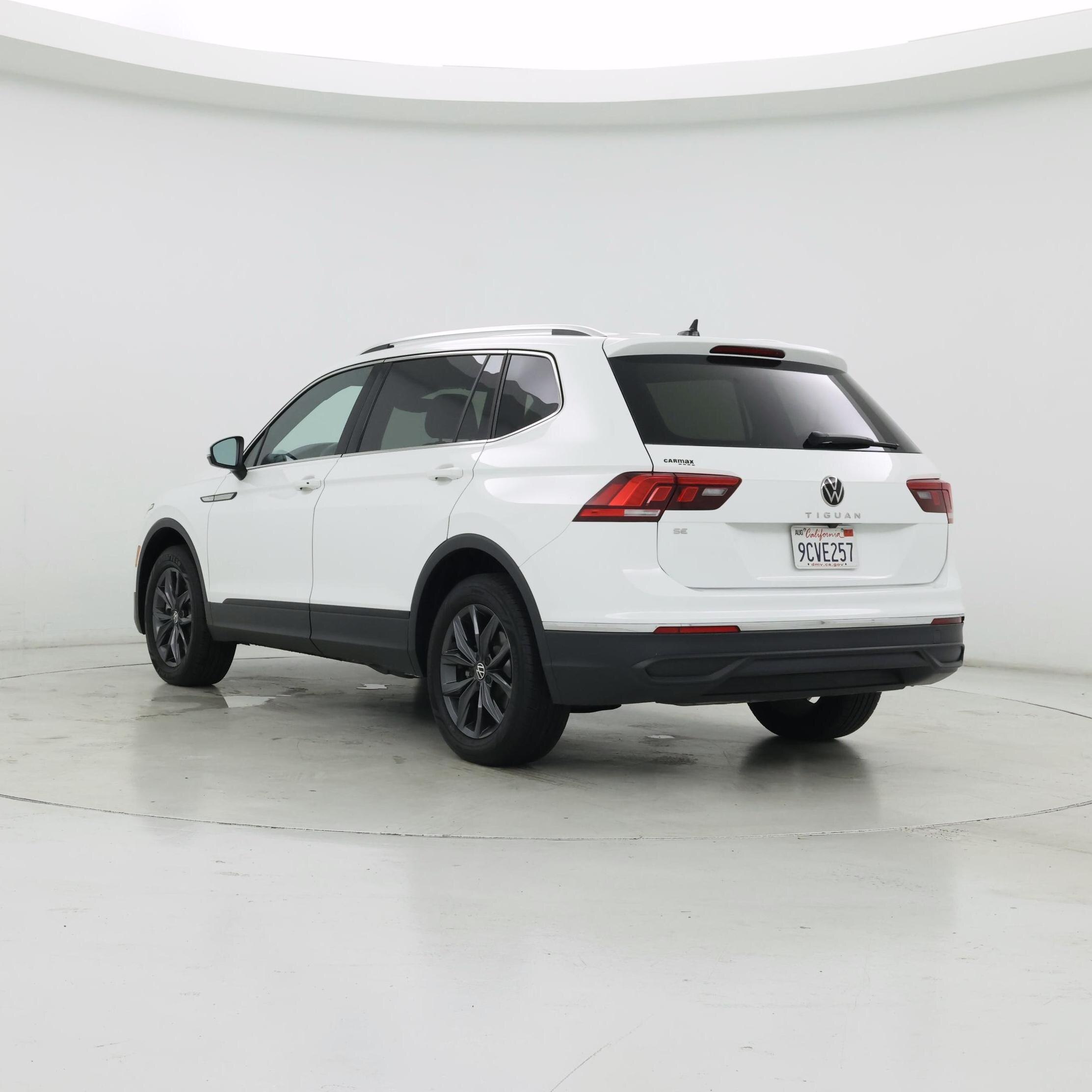 Thumbnail: 2022 Volkswagen Tiguan - 2