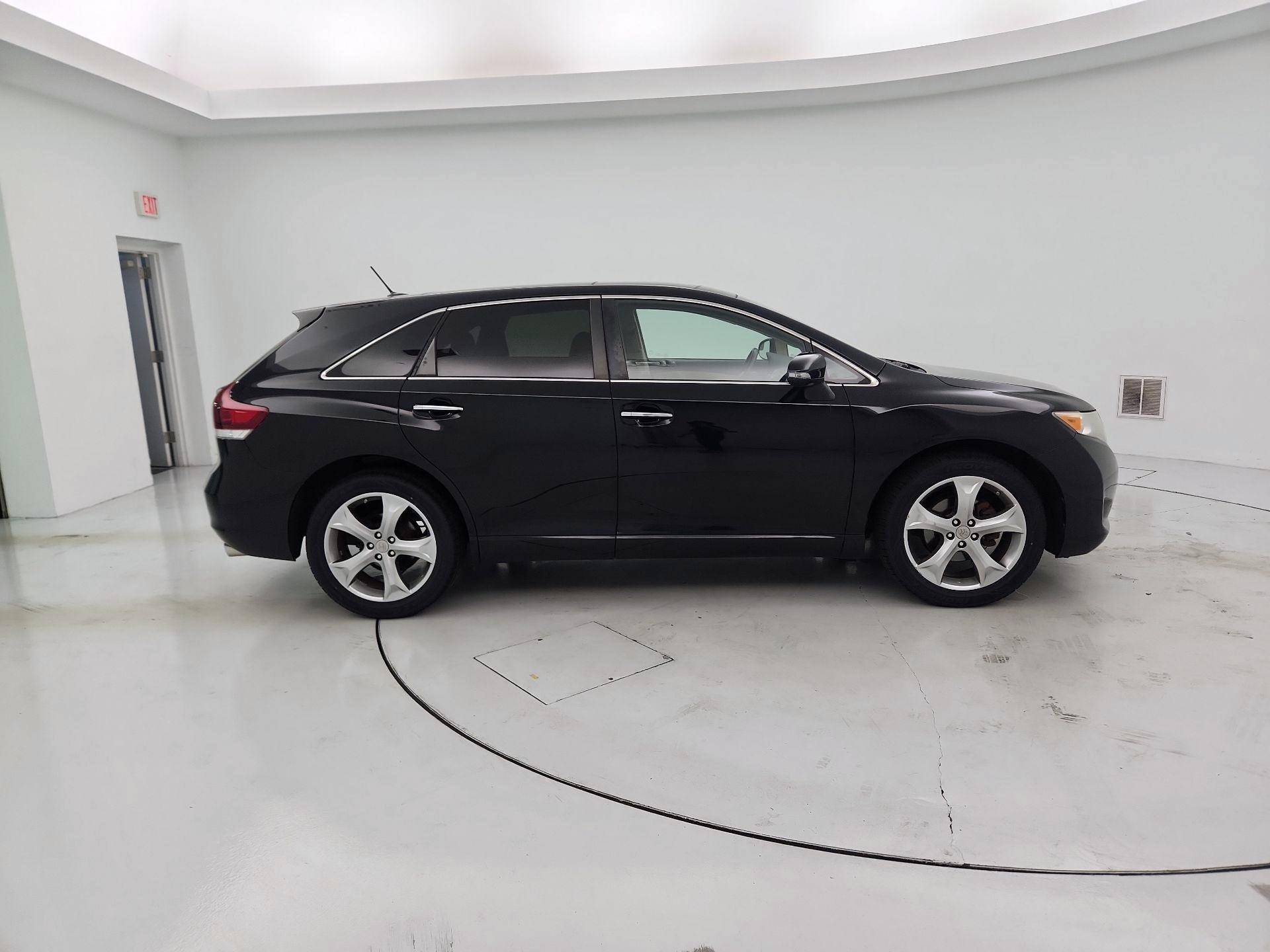 Thumbnail: 2015 Toyota Venza - 4