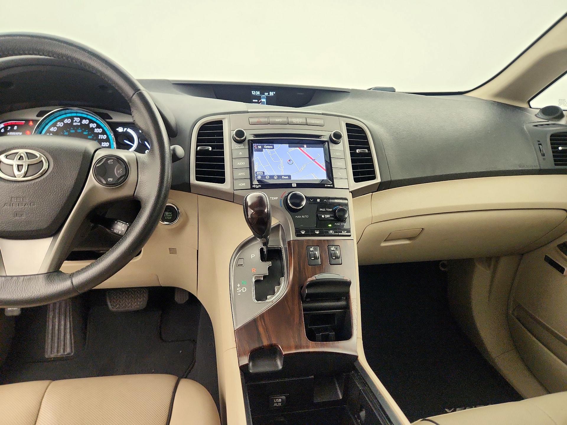 Thumbnail: 2015 Toyota Venza - 8