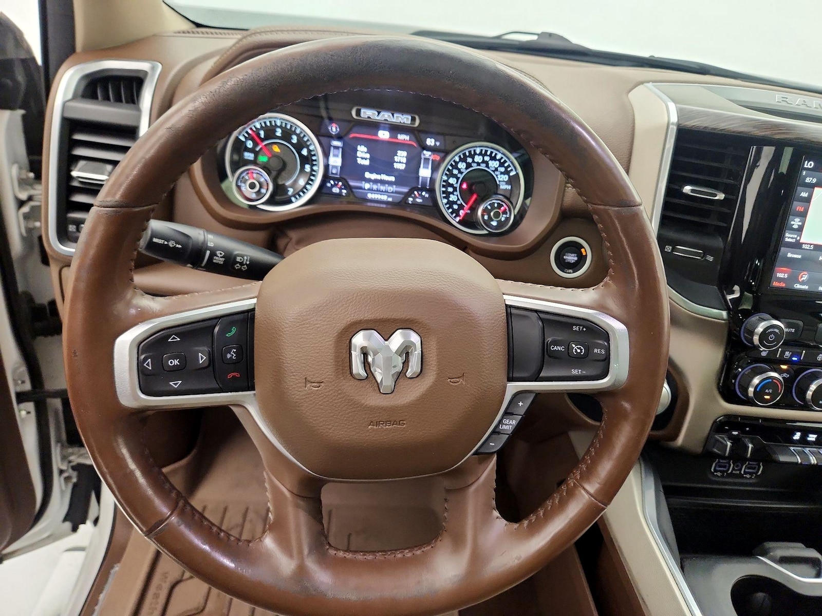 2020 RAM Ram 1500 Pickup Laramie - Photo 11