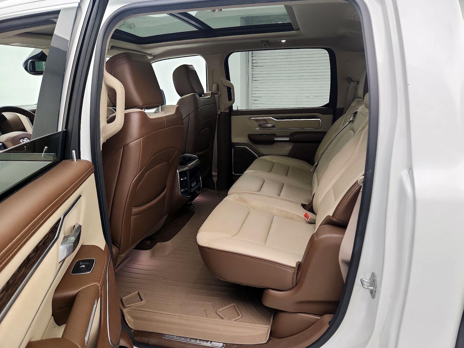 2020 RAM Ram 1500 Pickup Laramie - Photo 22
