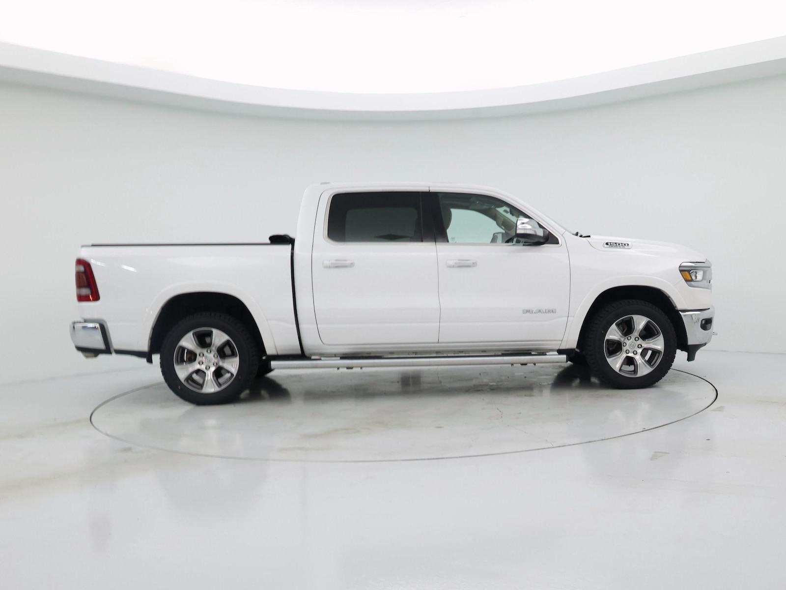 2020 RAM Ram 1500 Pickup Laramie - Photo 8