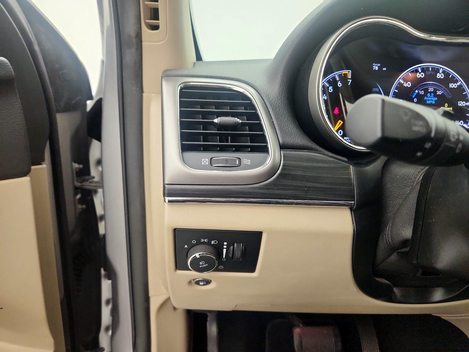 Thumbnail: 2019 Jeep Grand Cherokee - 13