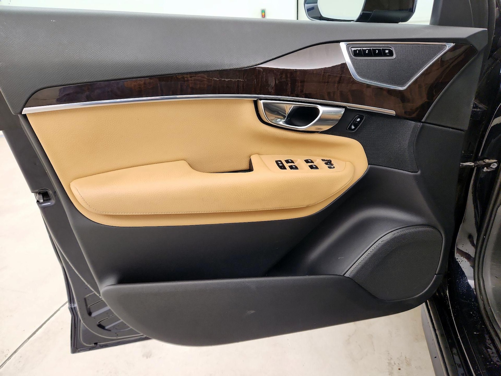 2017 Volvo XC90 Momentum - Photo 13