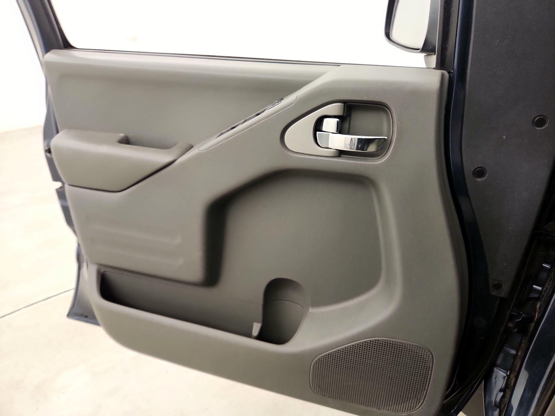 Thumbnail: 2019 Nissan Frontier - 12
