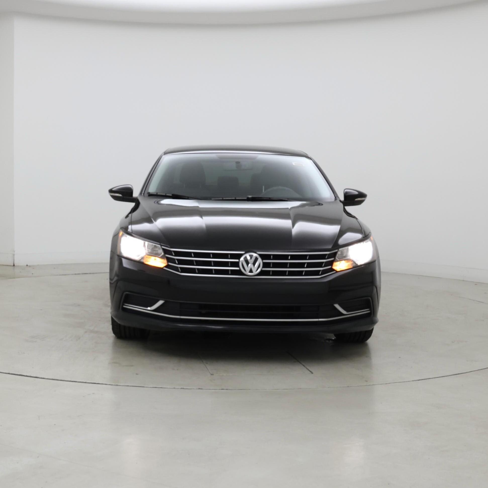 Thumbnail: 2016 Volkswagen Passat - 5