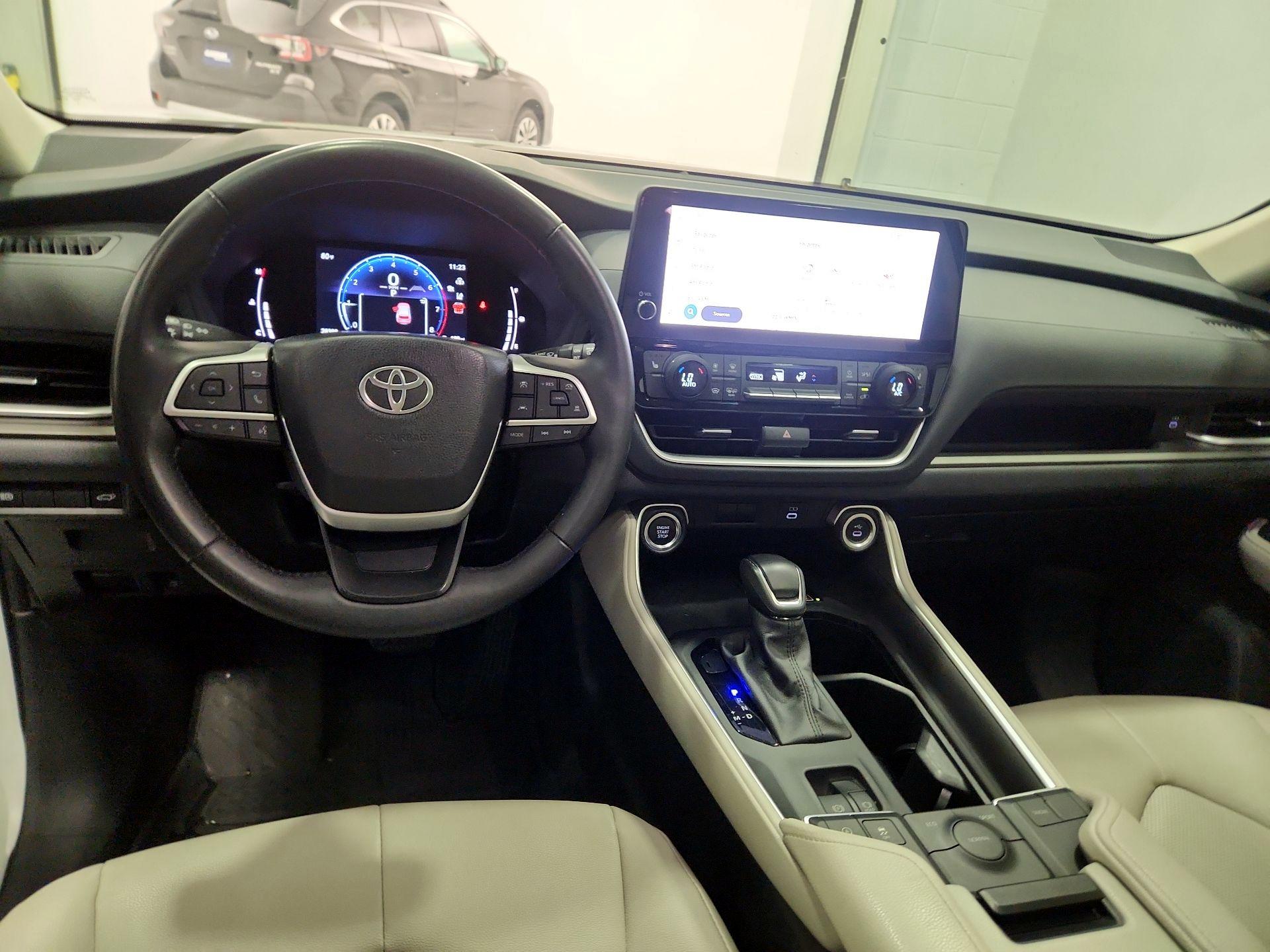 Thumbnail: 2024 Toyota Grand Highlander - 9