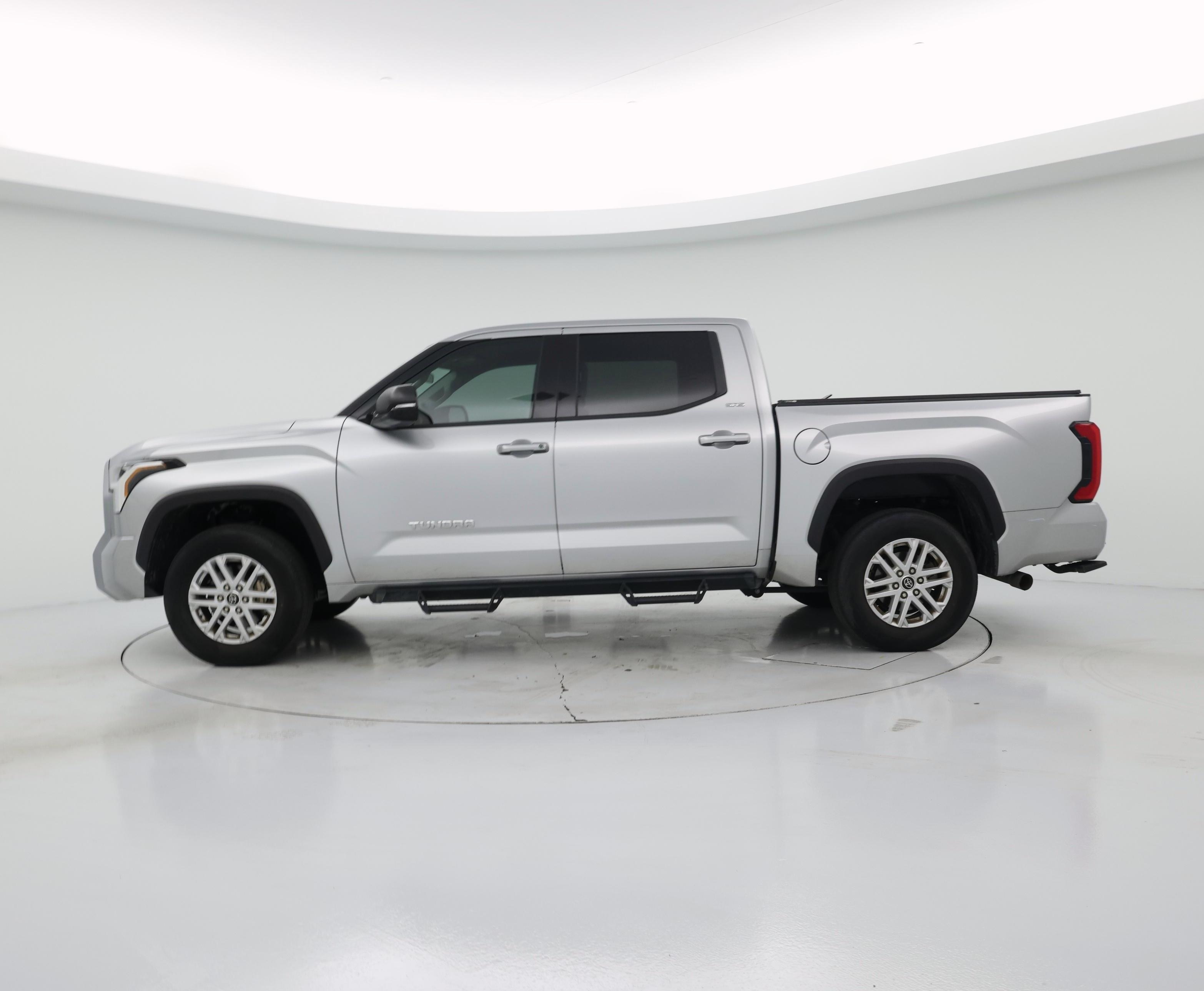 Thumbnail: 2023 Toyota Tundra - 3