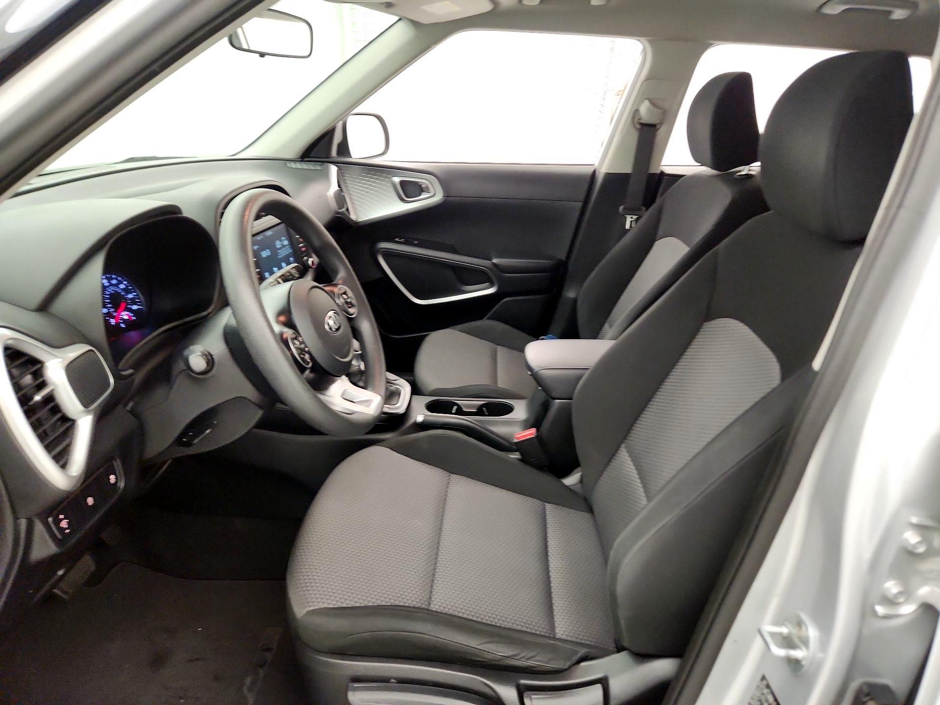 Thumbnail: 2020 Kia Soul - 11