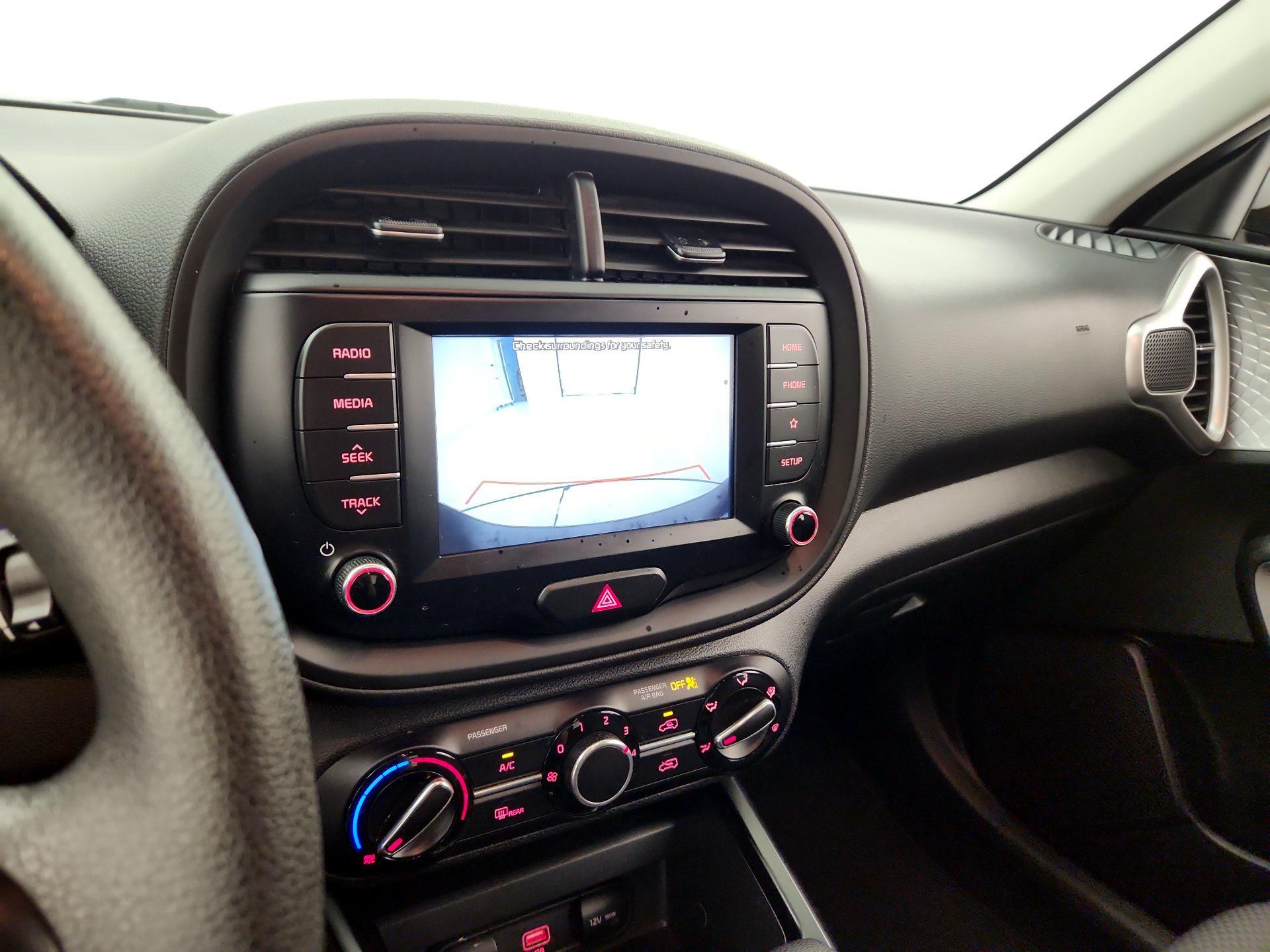 Thumbnail: 2020 Kia Soul - 14