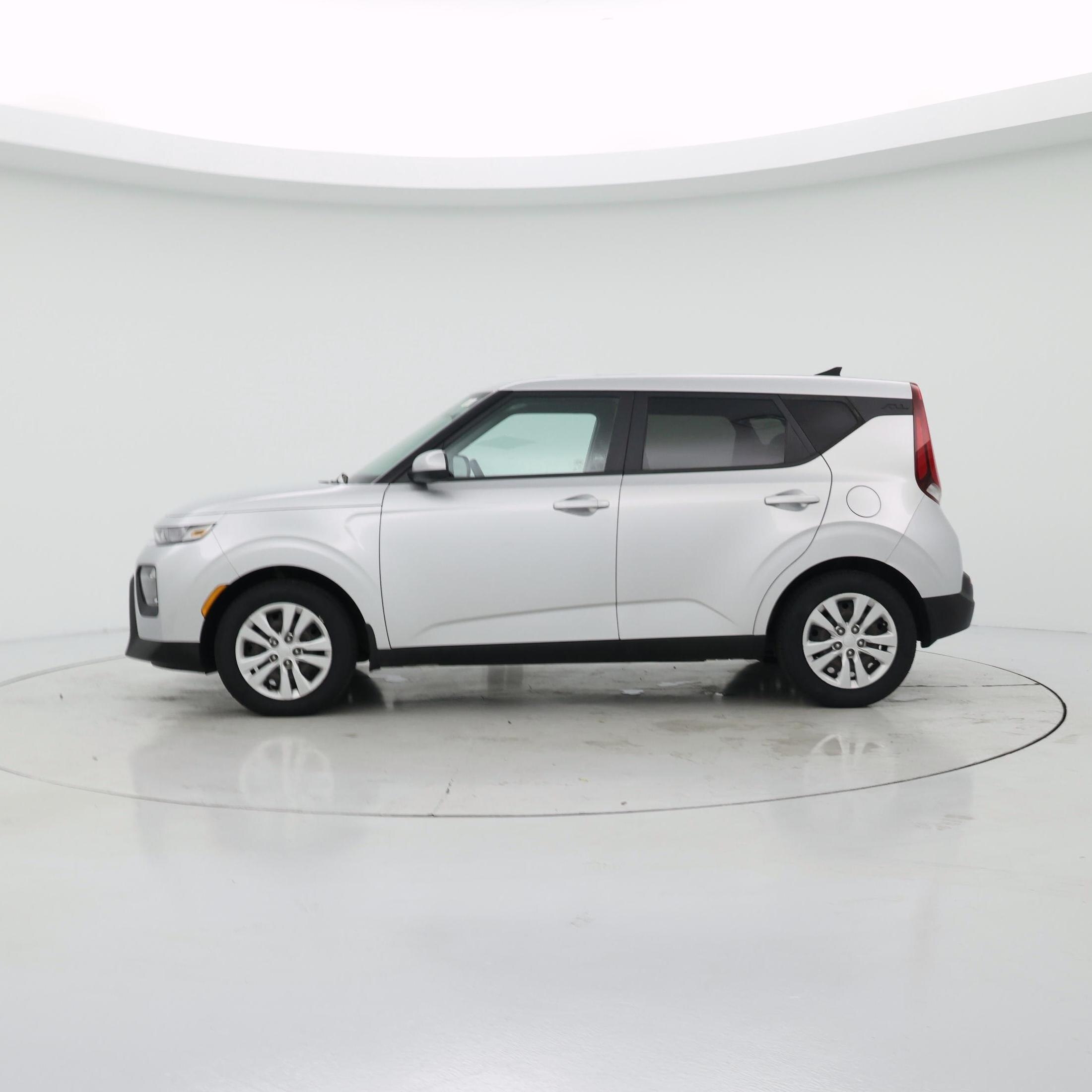 Thumbnail: 2020 Kia Soul - 3