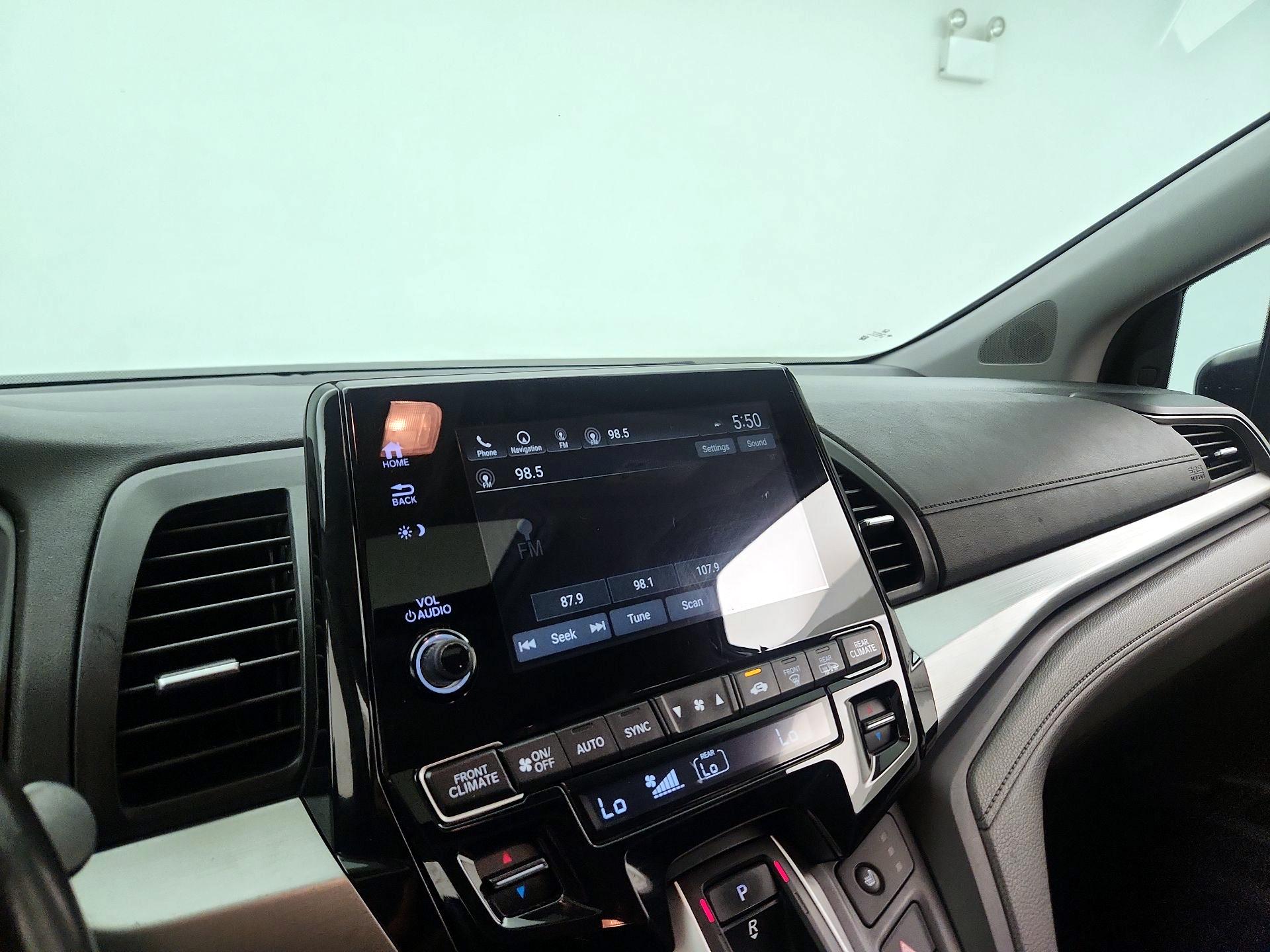 Thumbnail: 2018 Honda Odyssey - 16