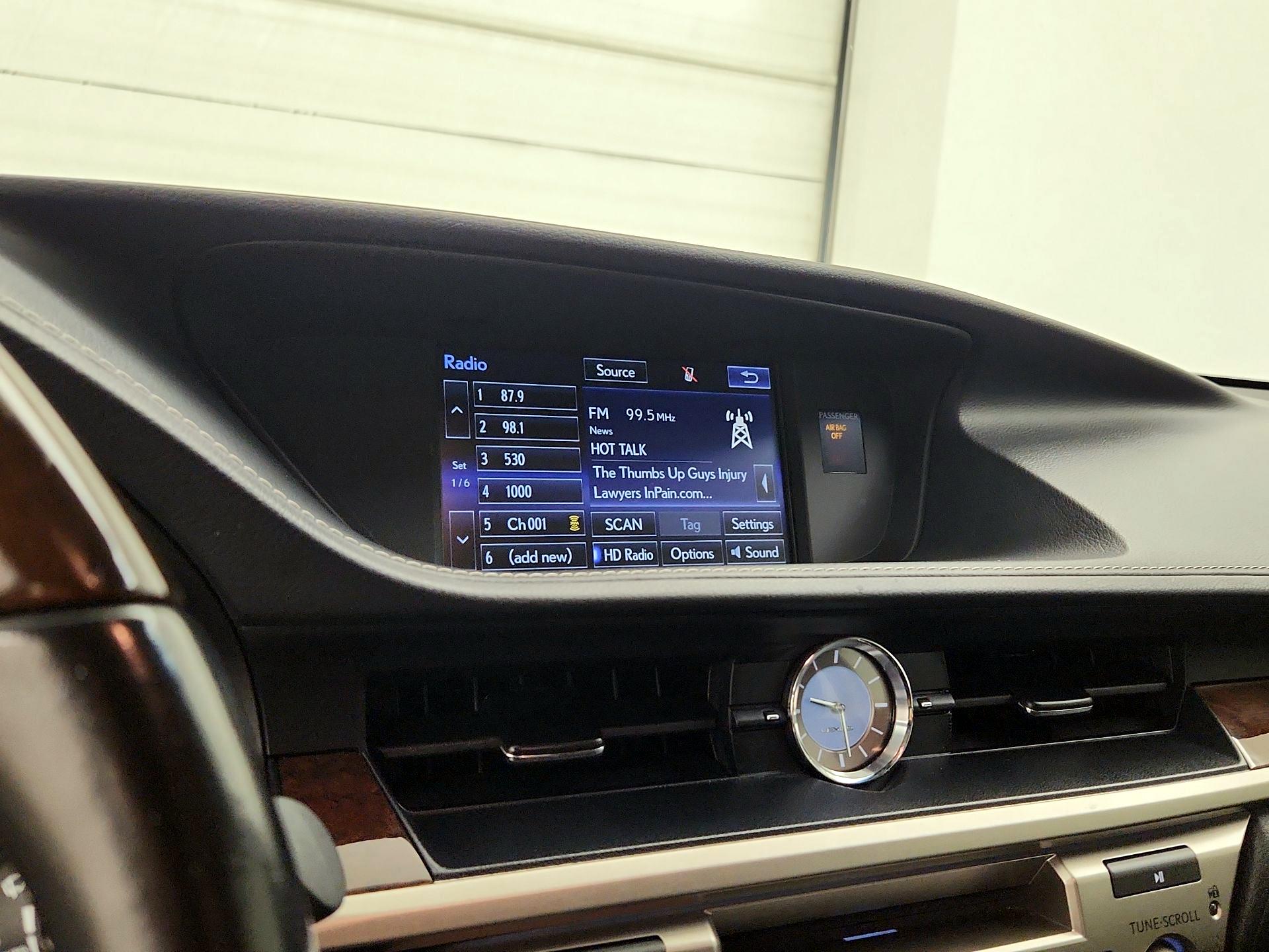 Thumbnail: 2015 Lexus ES - 15
