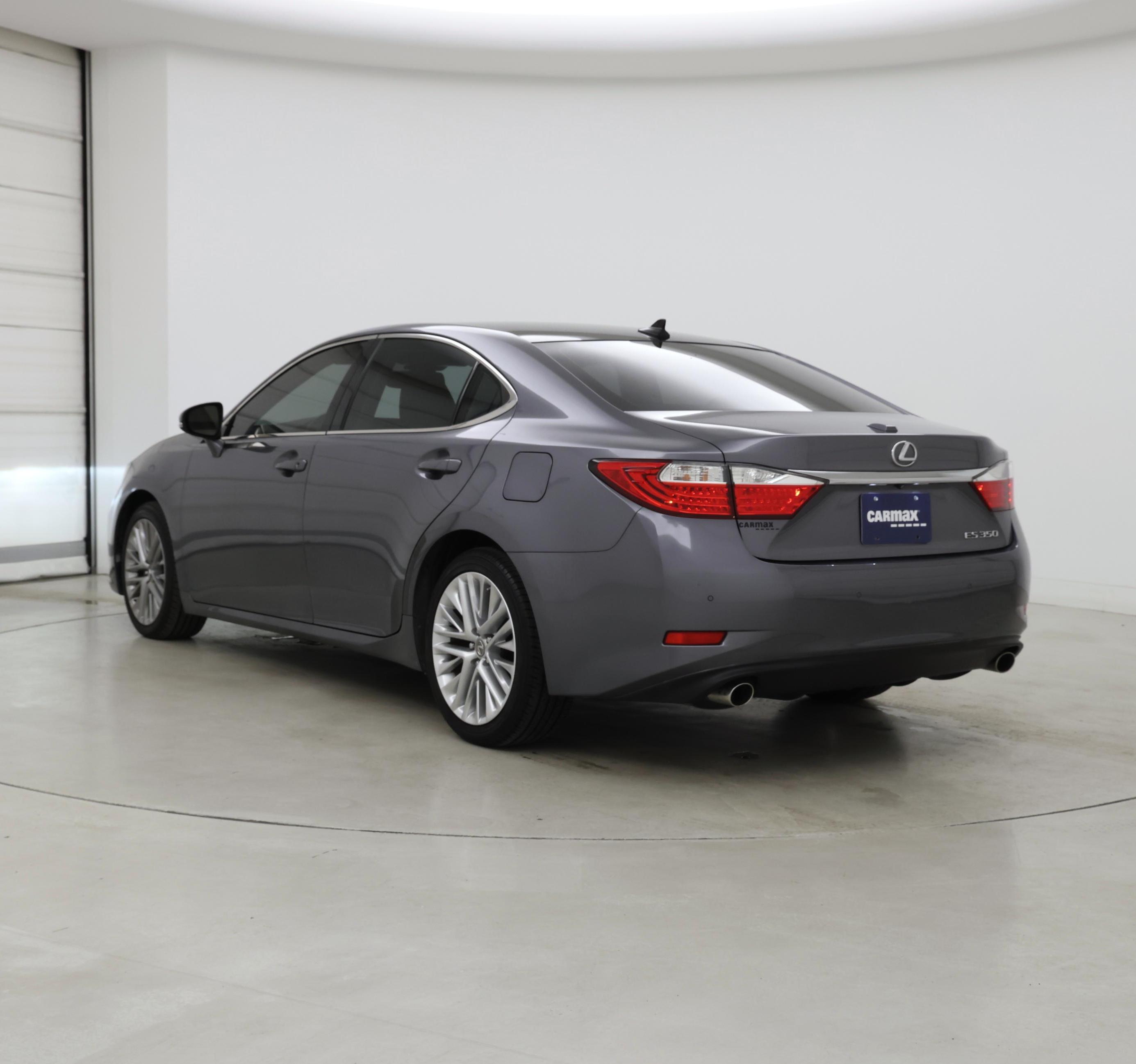Thumbnail: 2015 Lexus ES - 2