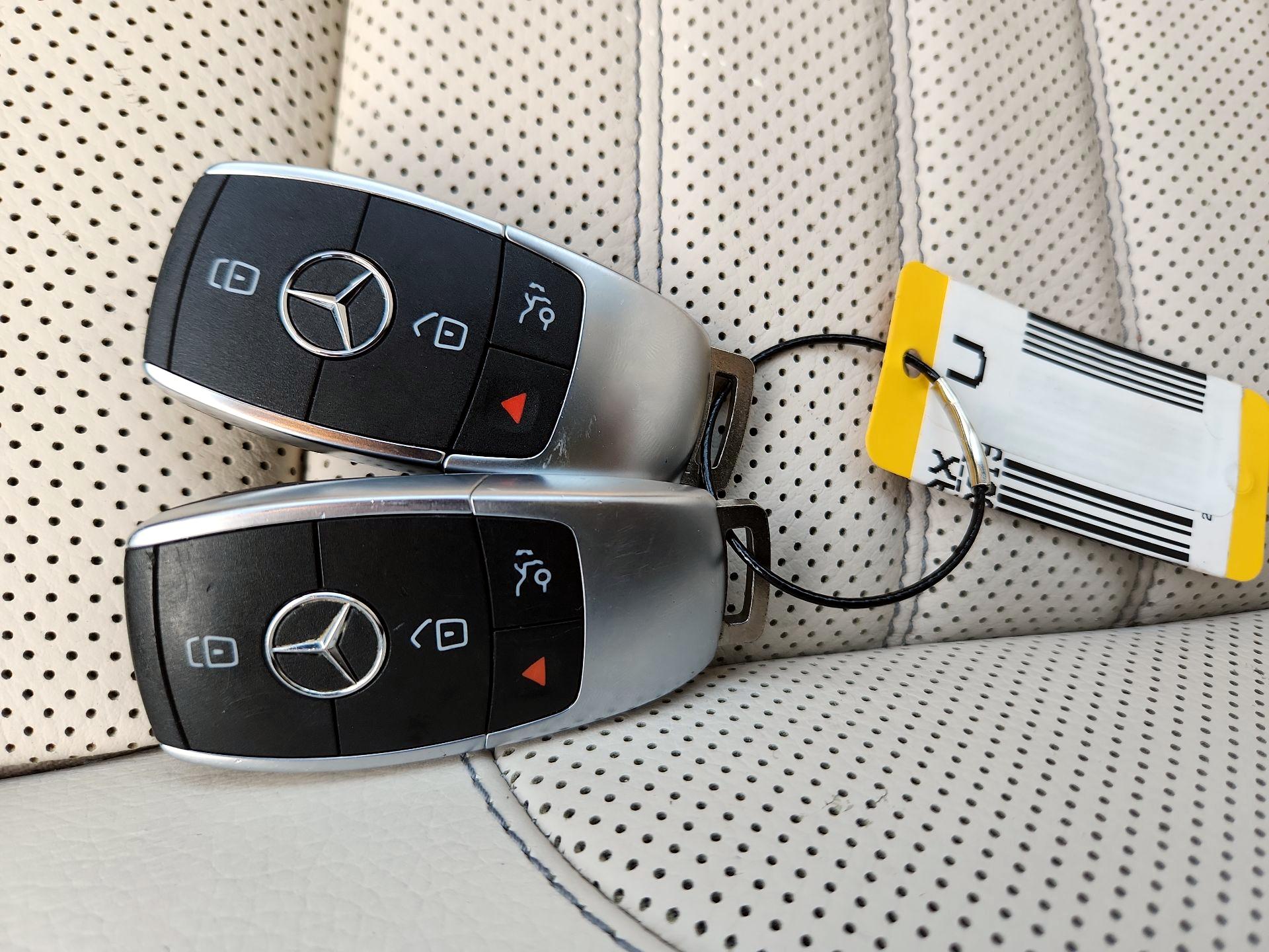 Thumbnail: 2020 Mercedes-Benz C-Class - 20