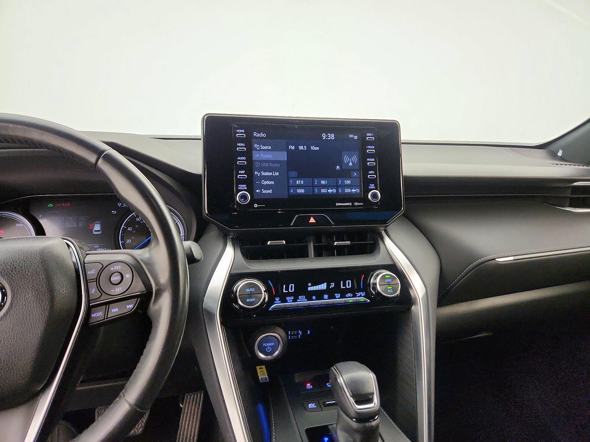 Thumbnail: 2022 Toyota Venza - 9