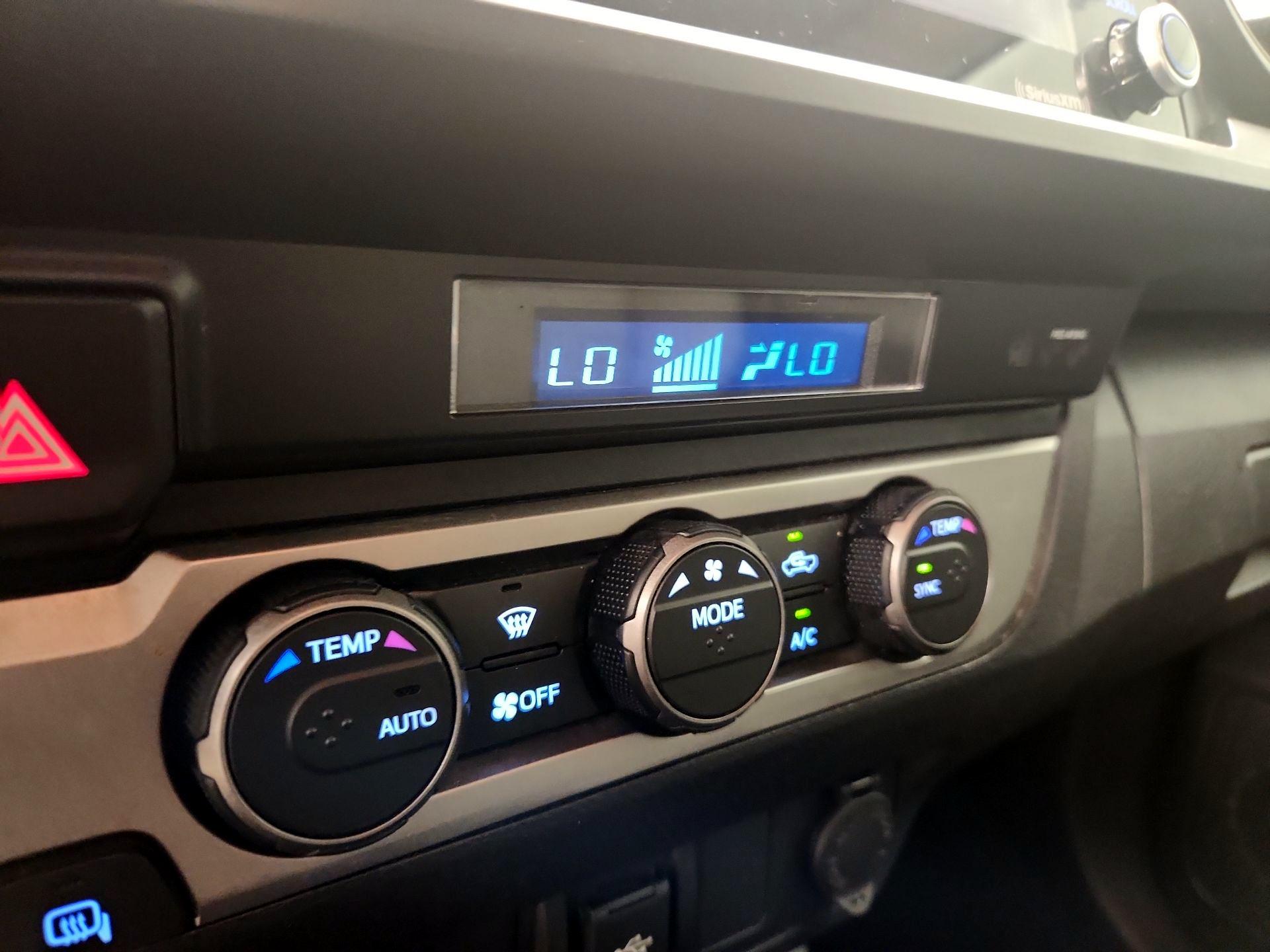 Thumbnail: 2021 Toyota Tacoma - 16