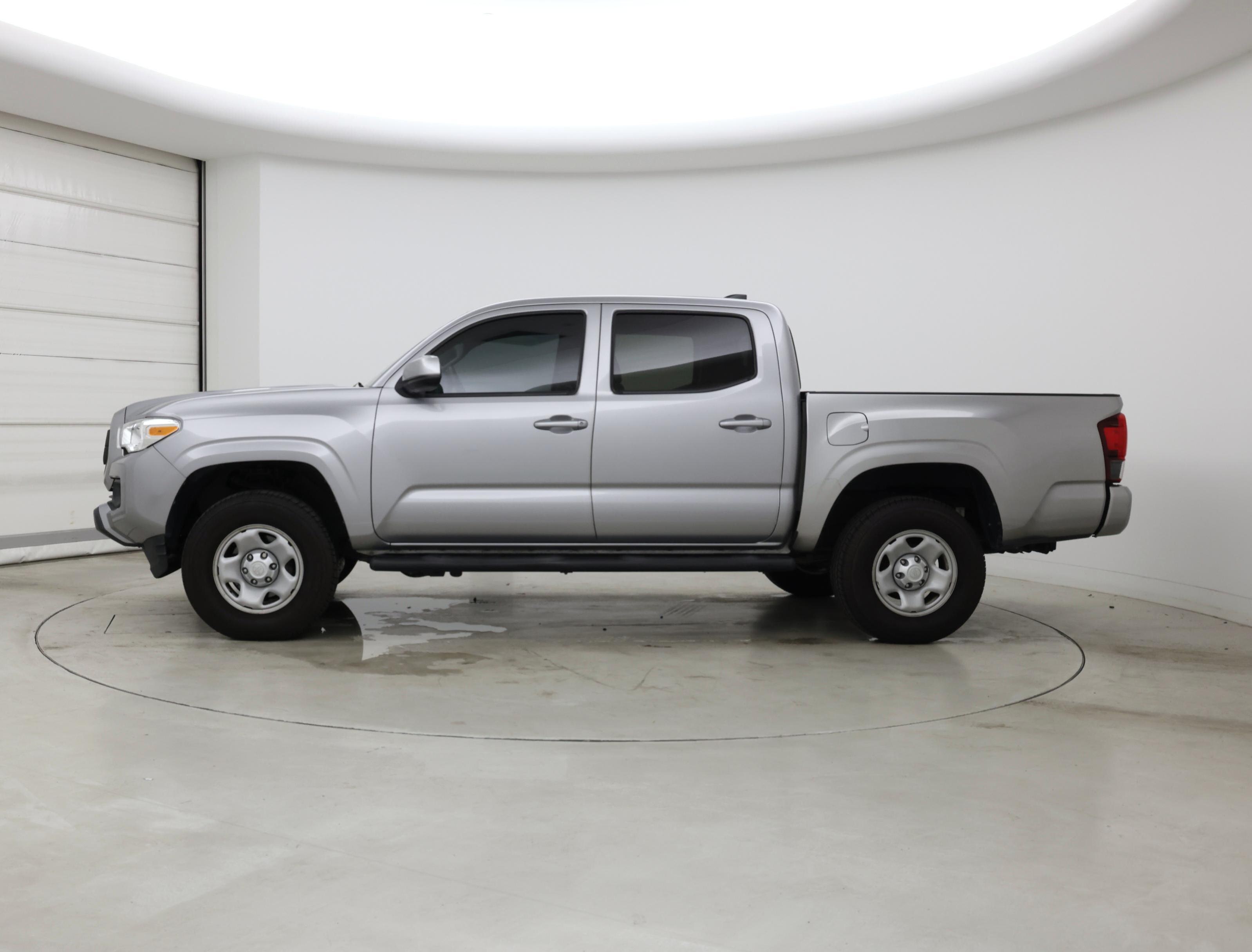 Thumbnail: 2021 Toyota Tacoma - 3