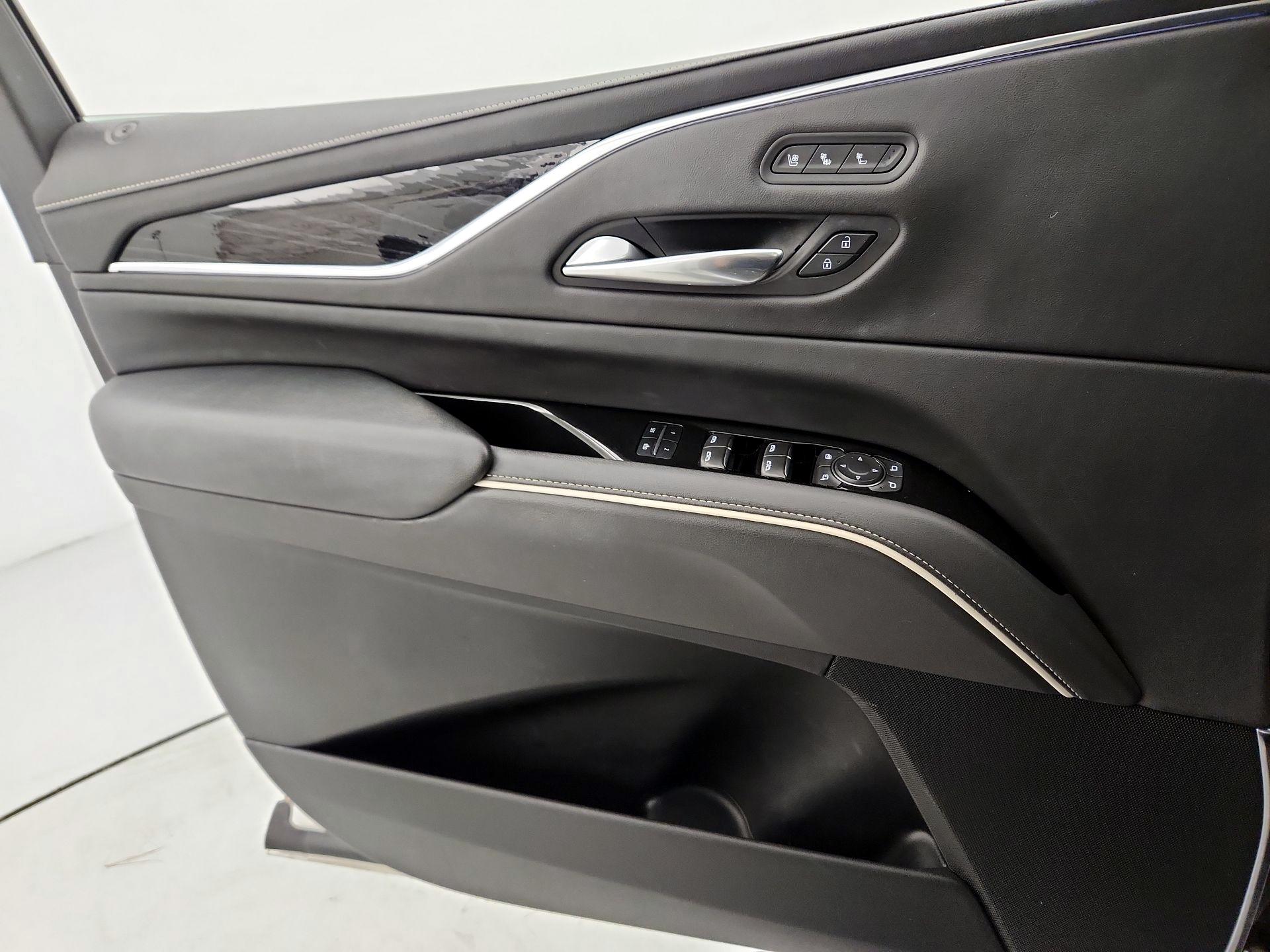 Thumbnail: 2021 Cadillac Escalade - 12