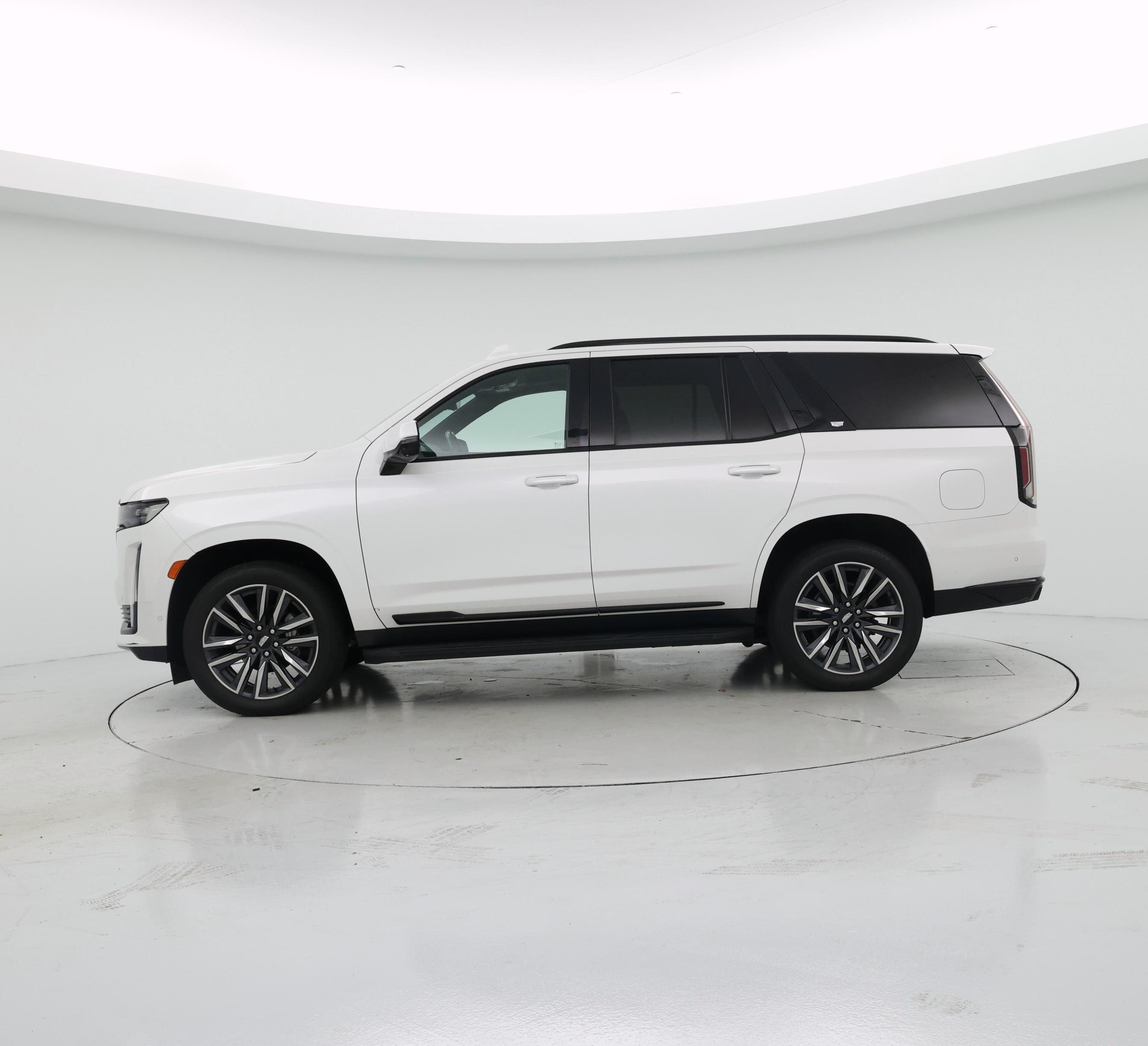 Thumbnail: 2021 Cadillac Escalade - 3