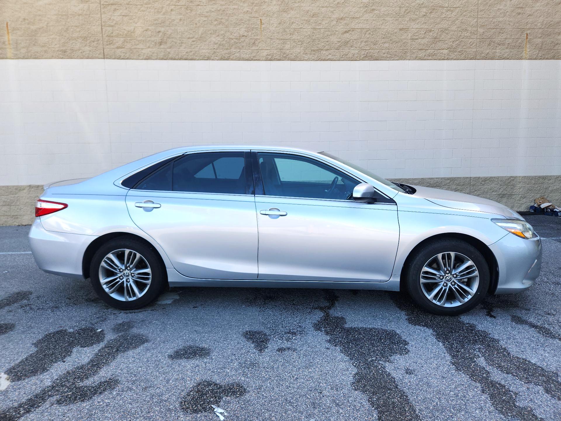 Thumbnail: 2016 Toyota Camry - 4