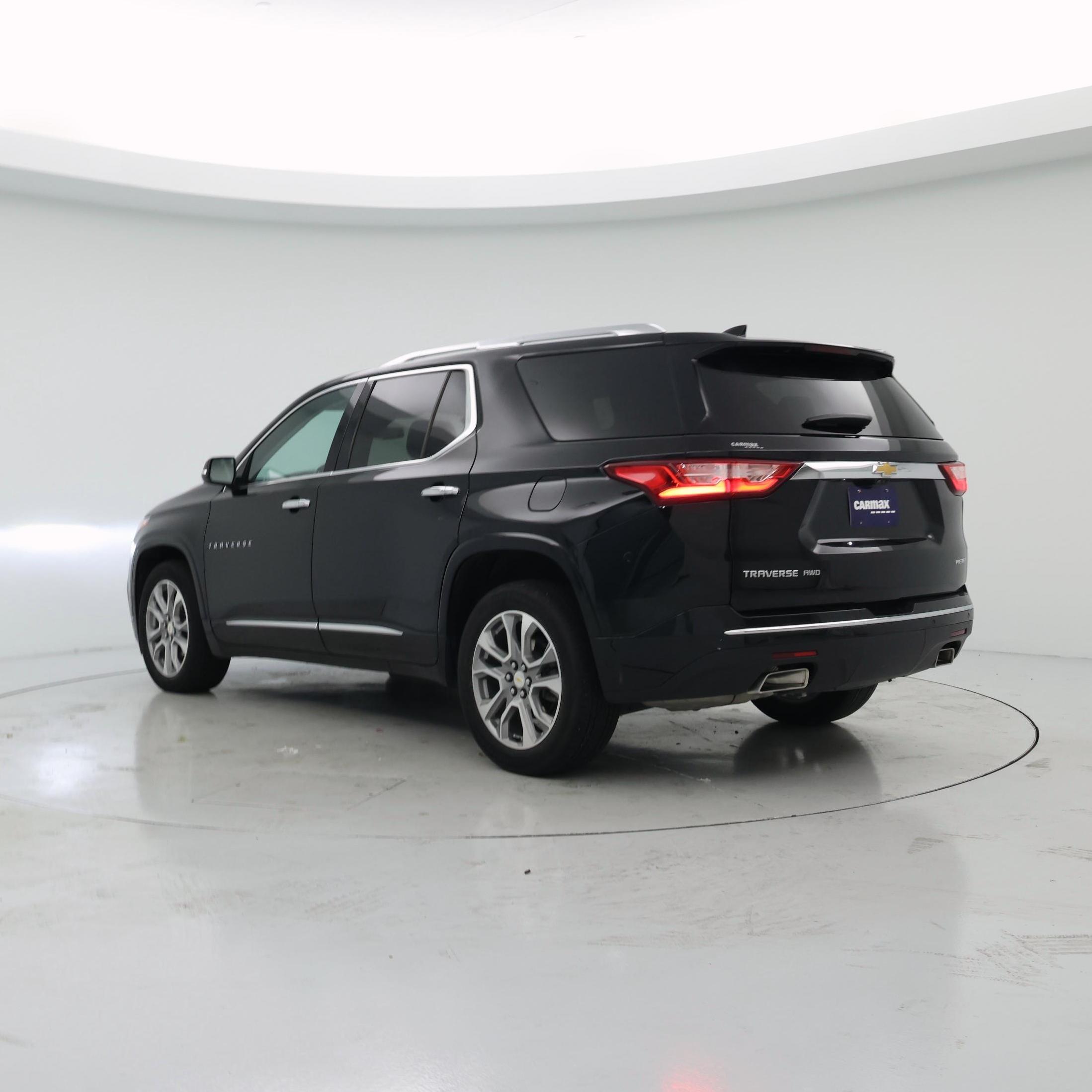 Thumbnail: 2021 Chevrolet Traverse - 2